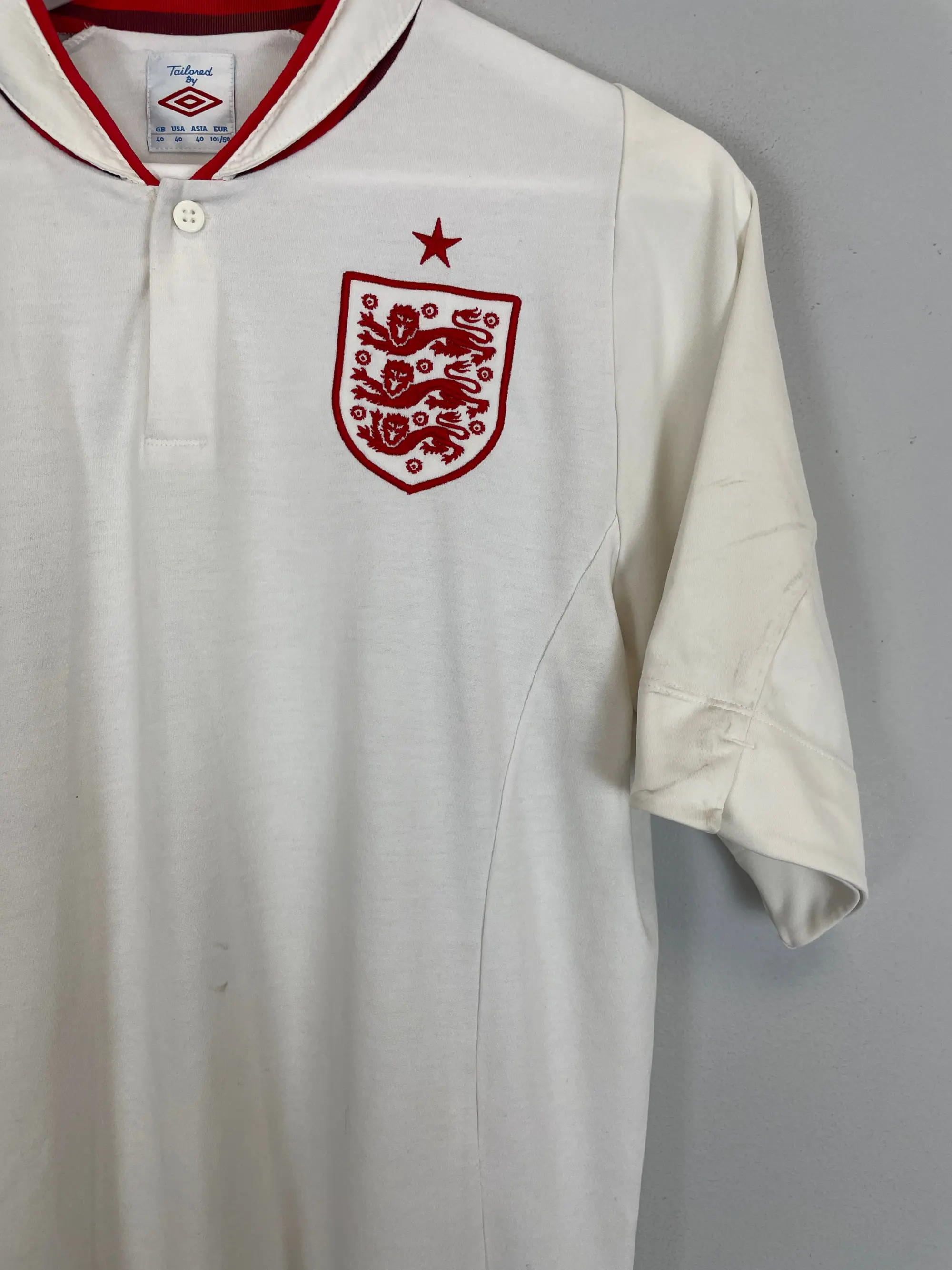 CULT KITS - 2012/13 ENGLAND #5 HOME SHIRT (M) UMBRO