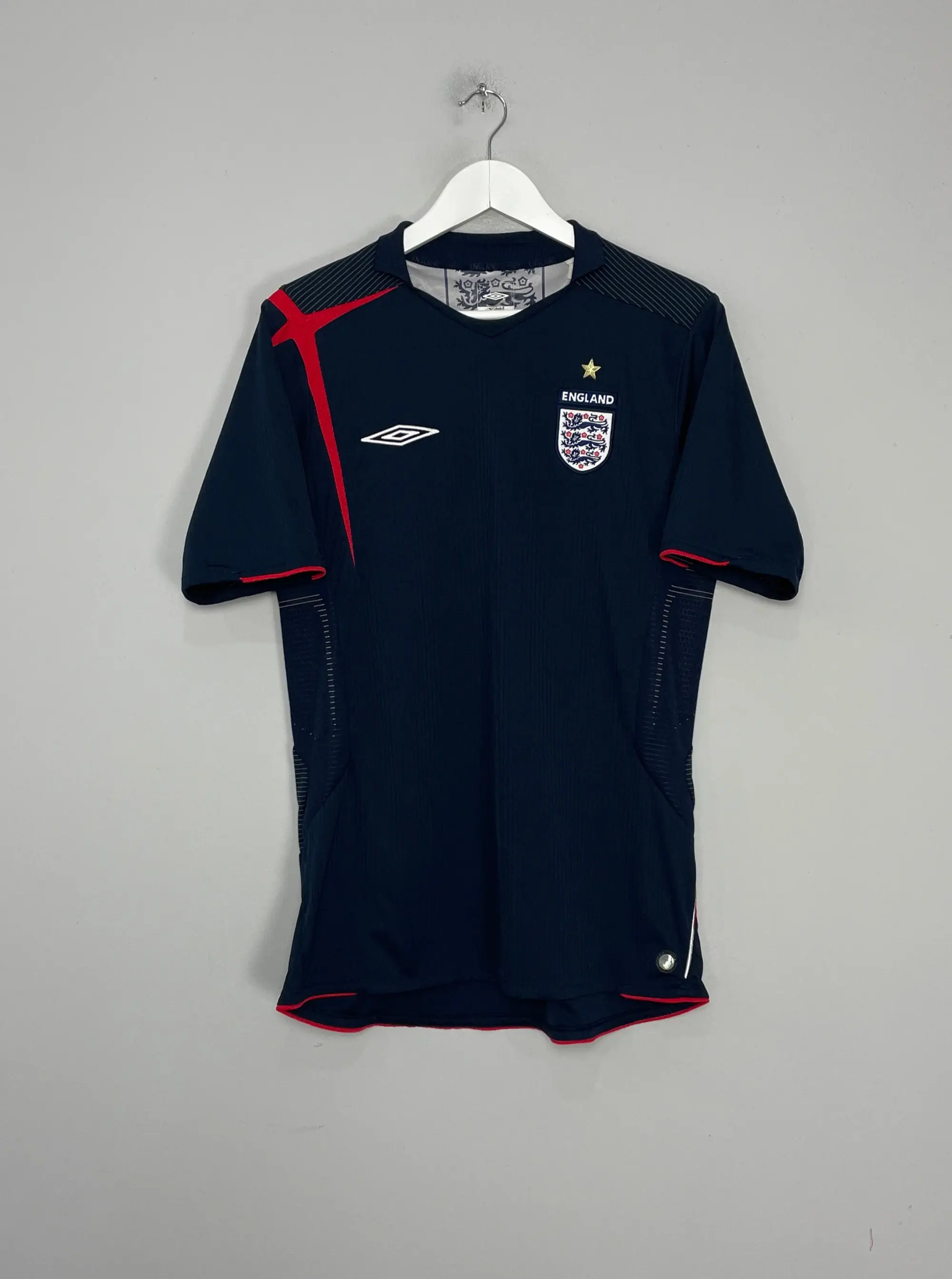 CULT KITS - 2005/06 ENGLAND GK SHIRT (M) UMBRO