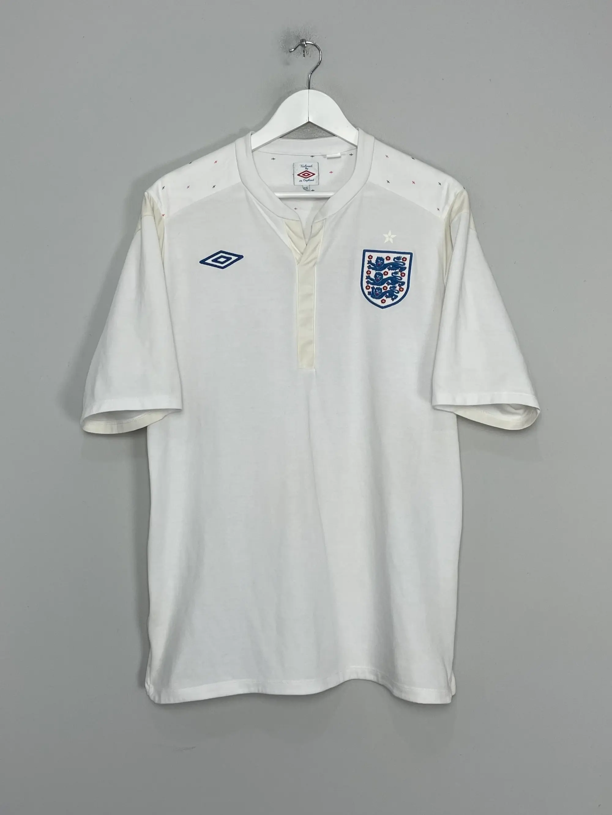 CULT KITS - 2010/12 ENGLAND HOME SHIRT (XL) UMBRO