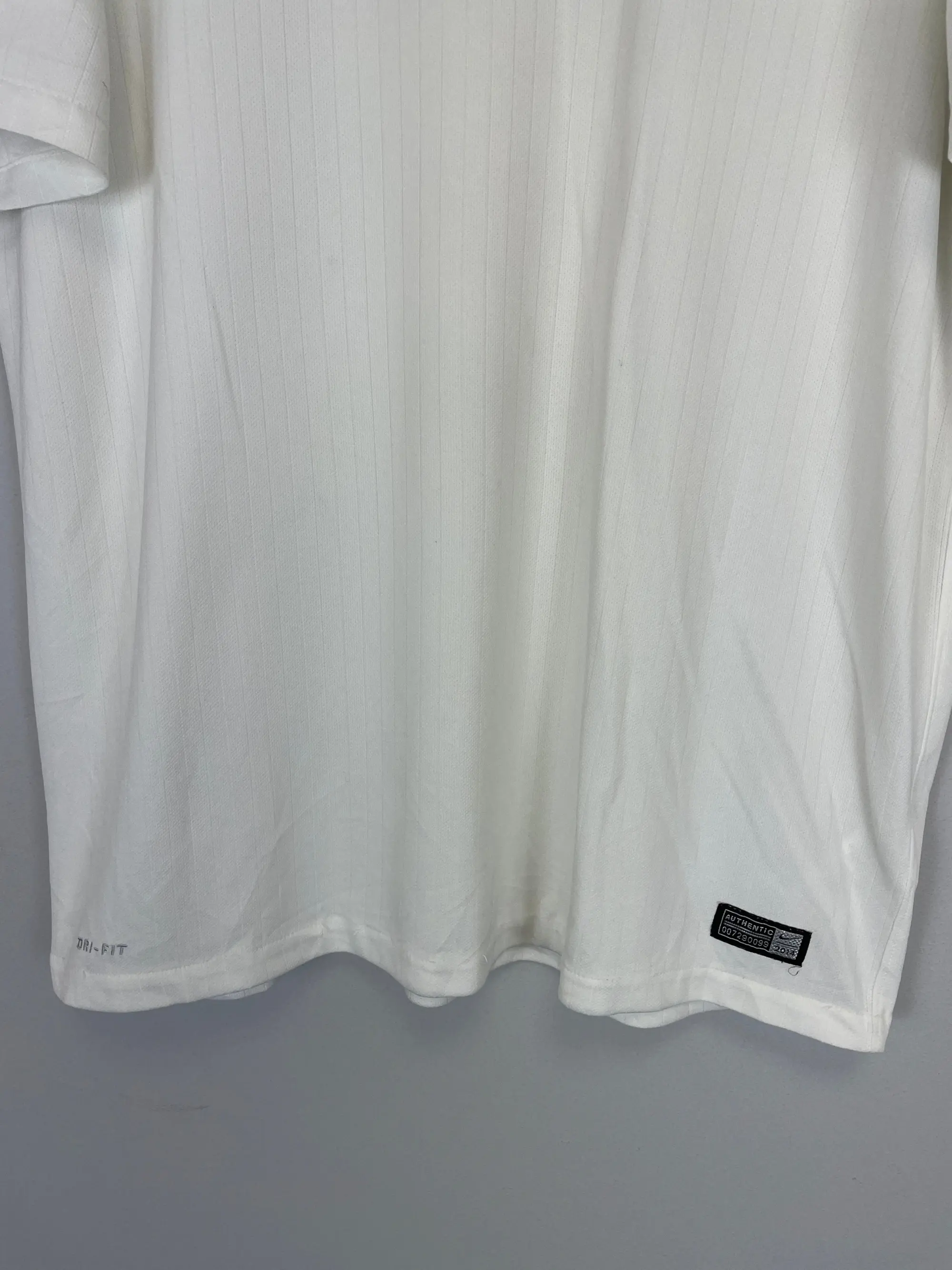 CULT KITS - 2015/16 ENGLAND HOME SHIRT (XL) NIKE