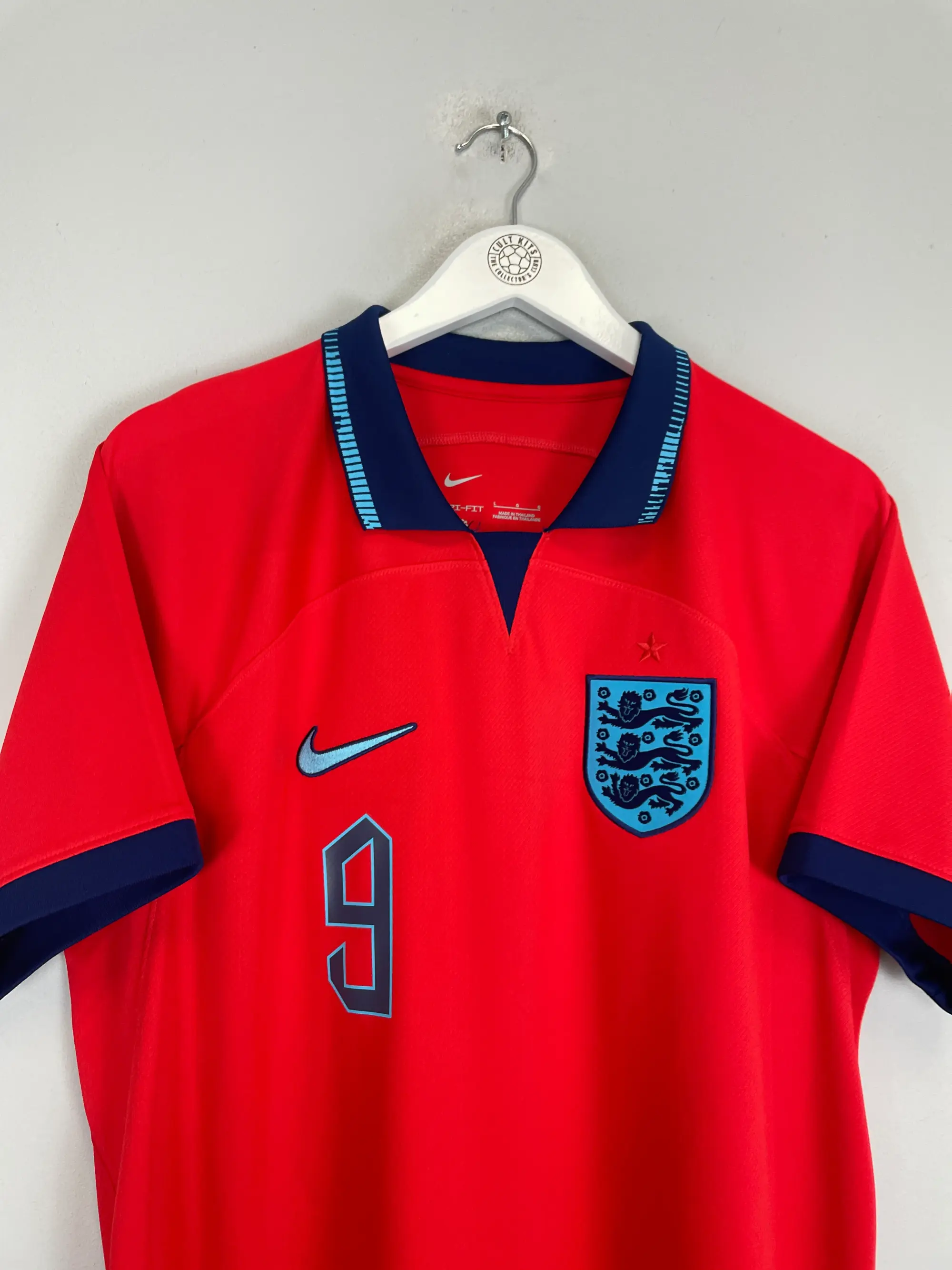 CULT KITS - 2022/23 ENGLAND KANE #9 AWAY SHIRT (L) NIKE