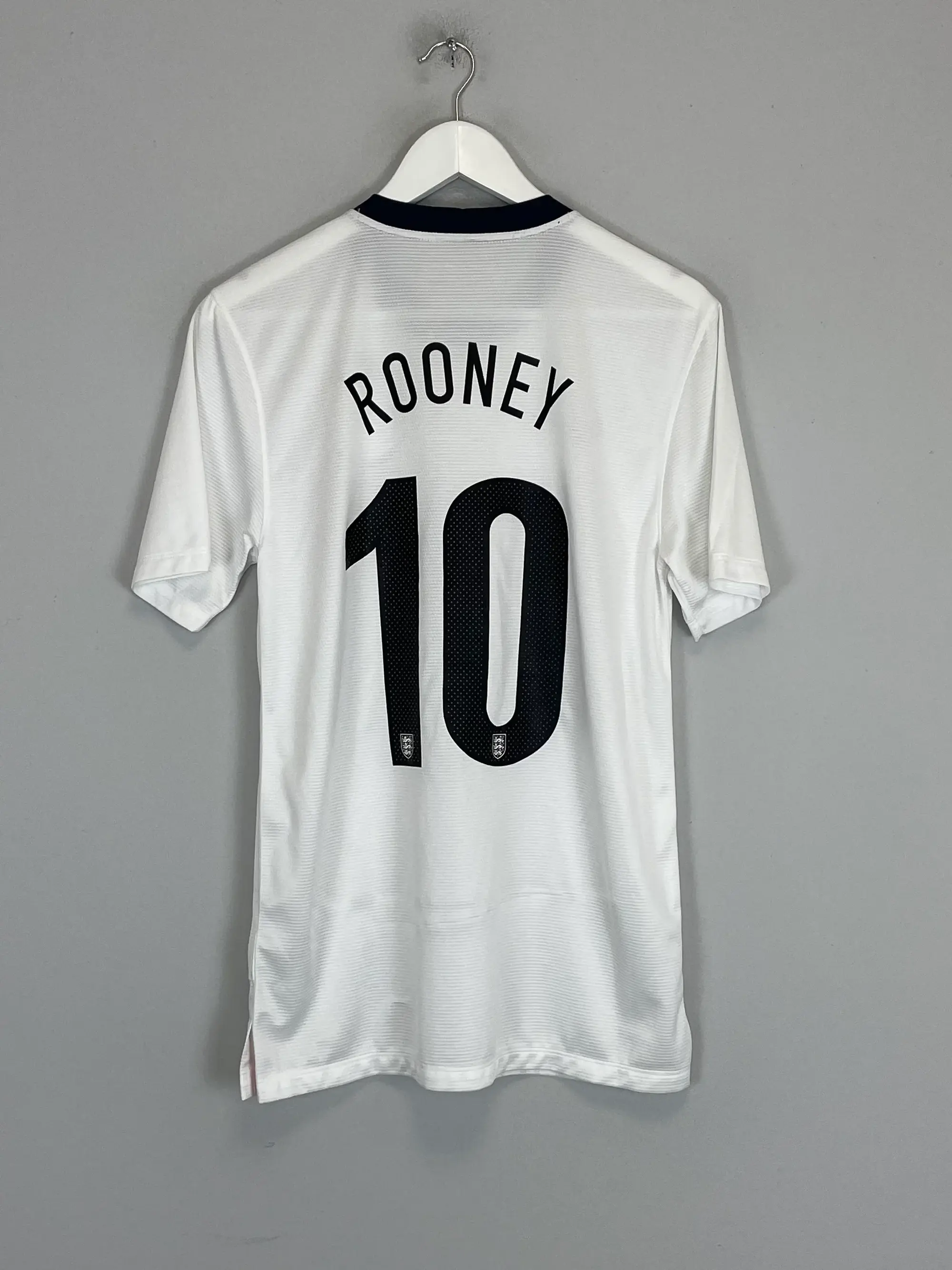 CULT KITS - 2013/14 ENGLAND ROONEY #10 *150 YEAR* HOME SHIRT (S) NIKE