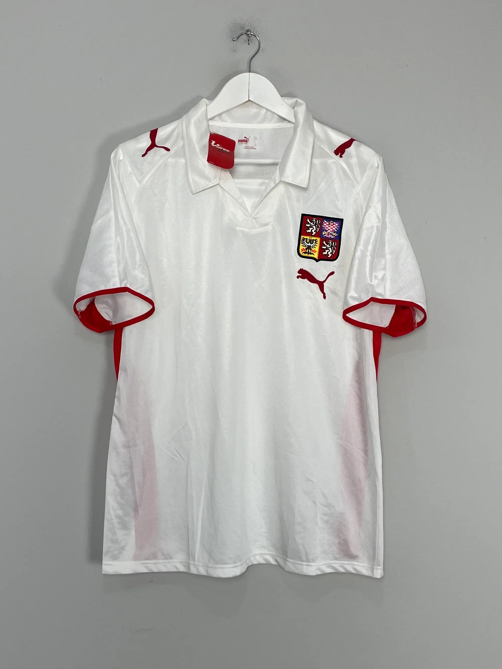 CULT KITS - 2008/09 CZECH REPUBLIC *BNWT* AWAY SHIRT (L) PUMA