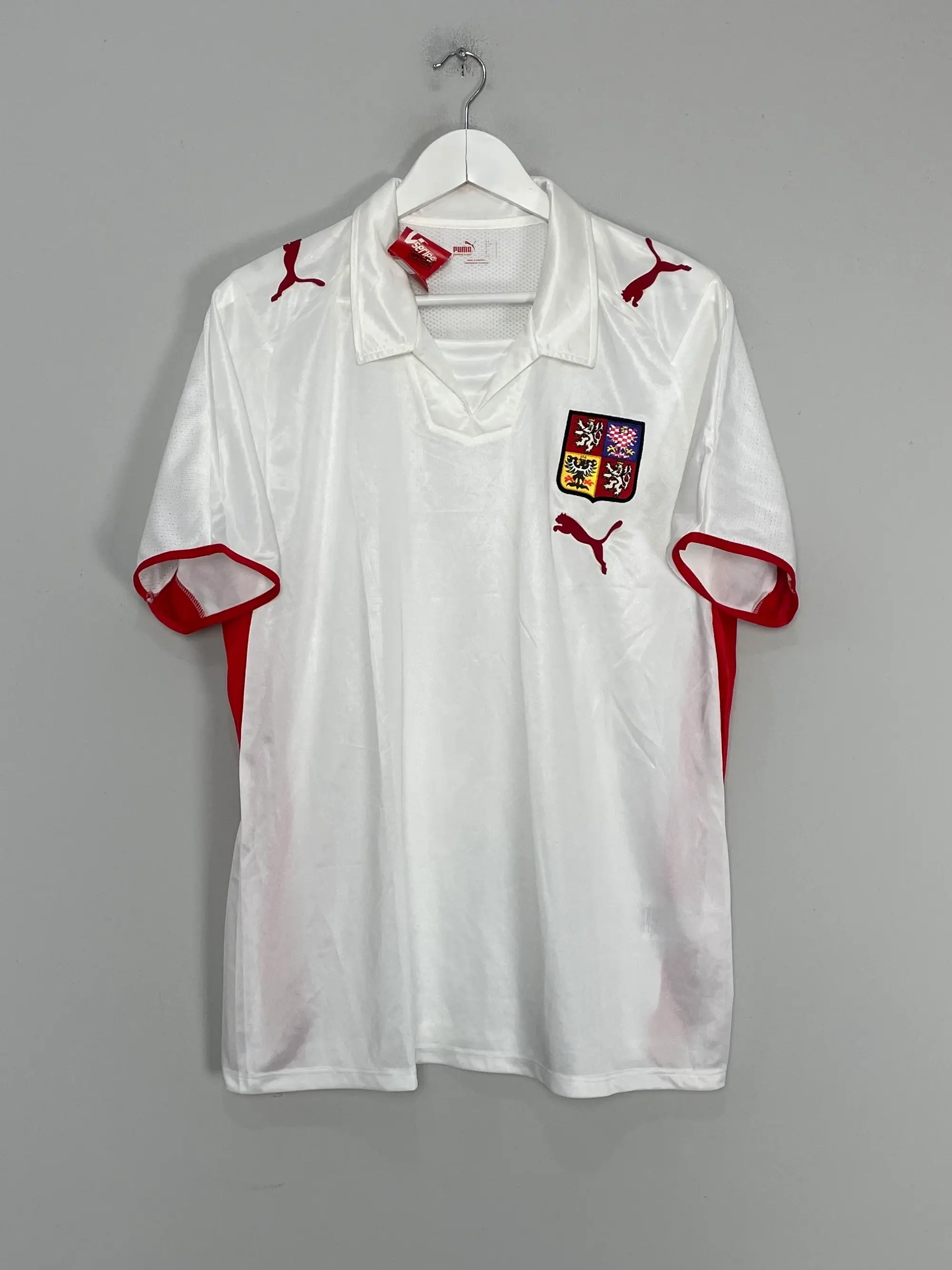 CULT KITS - 2008/09 CZECH REPUBLIC *BNWT* AWAY SHIRT (L) PUMA