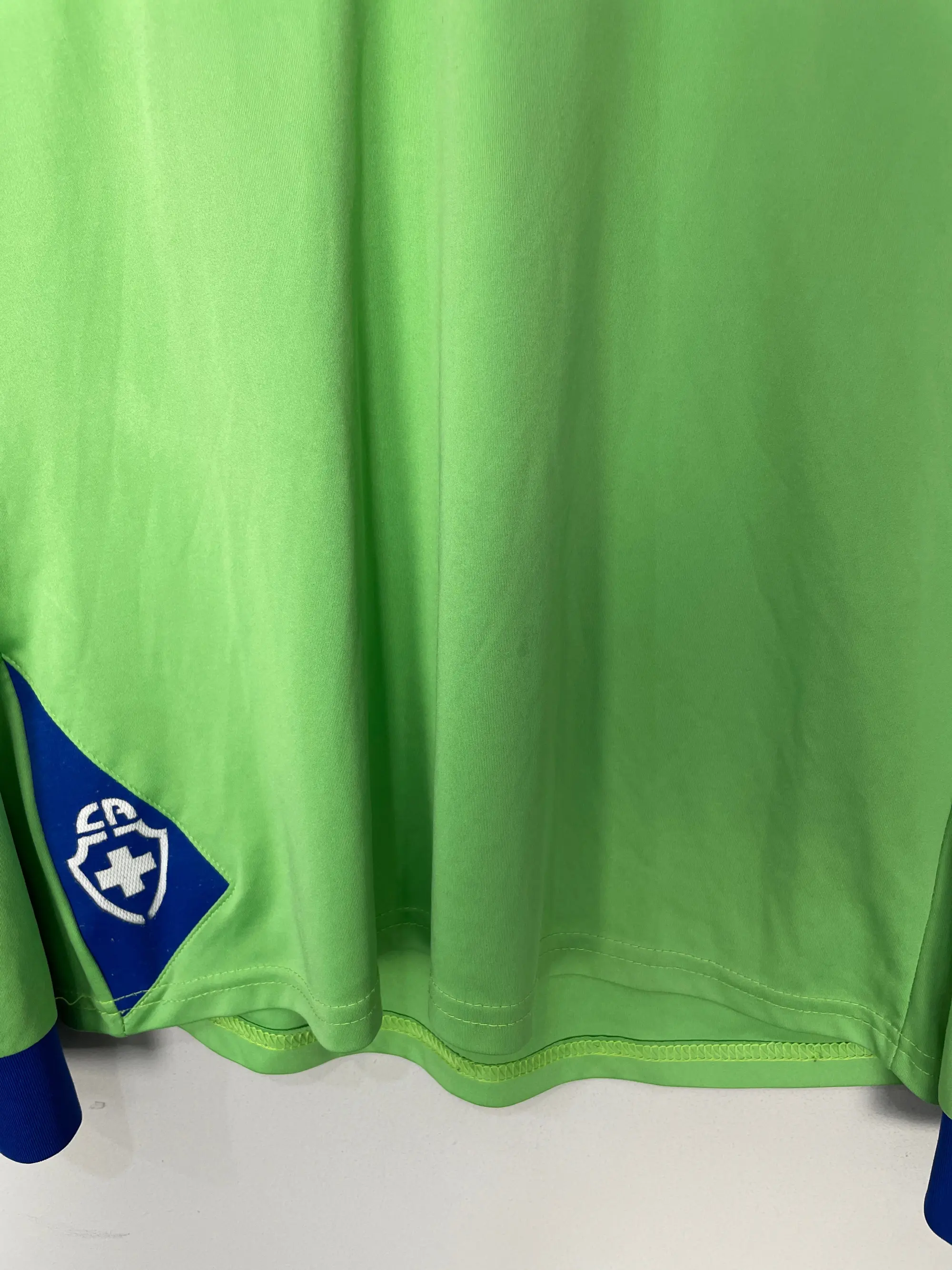 CULT KITS - 2013/14 CRUZ AZUL GK SHIRT (M) UMBRO