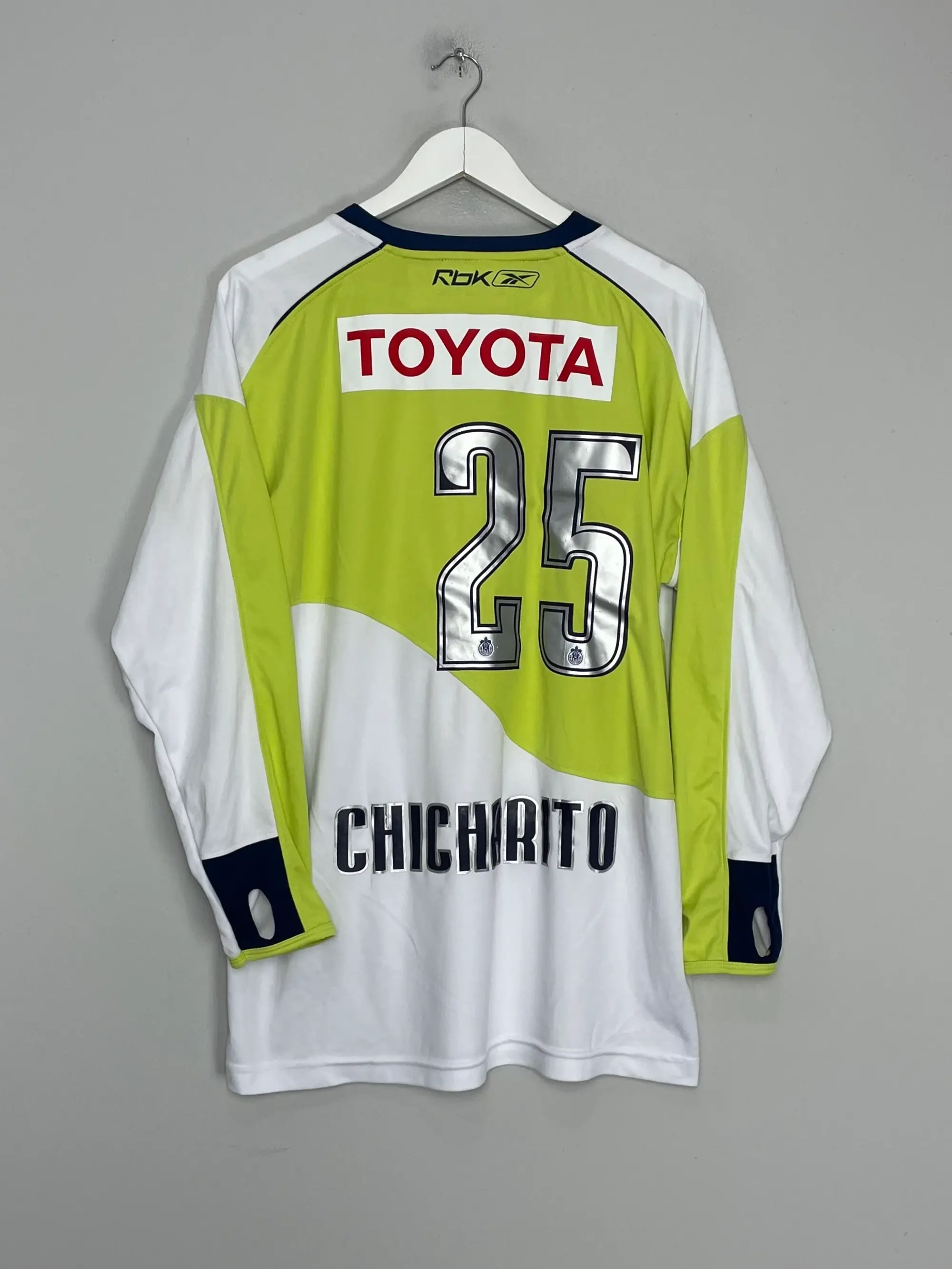 CULT KITS - 2007/08 CHIVAS GUADALAJARA CHICHARITO #25 L/S AWAY SHIRT (XL) REEBOK