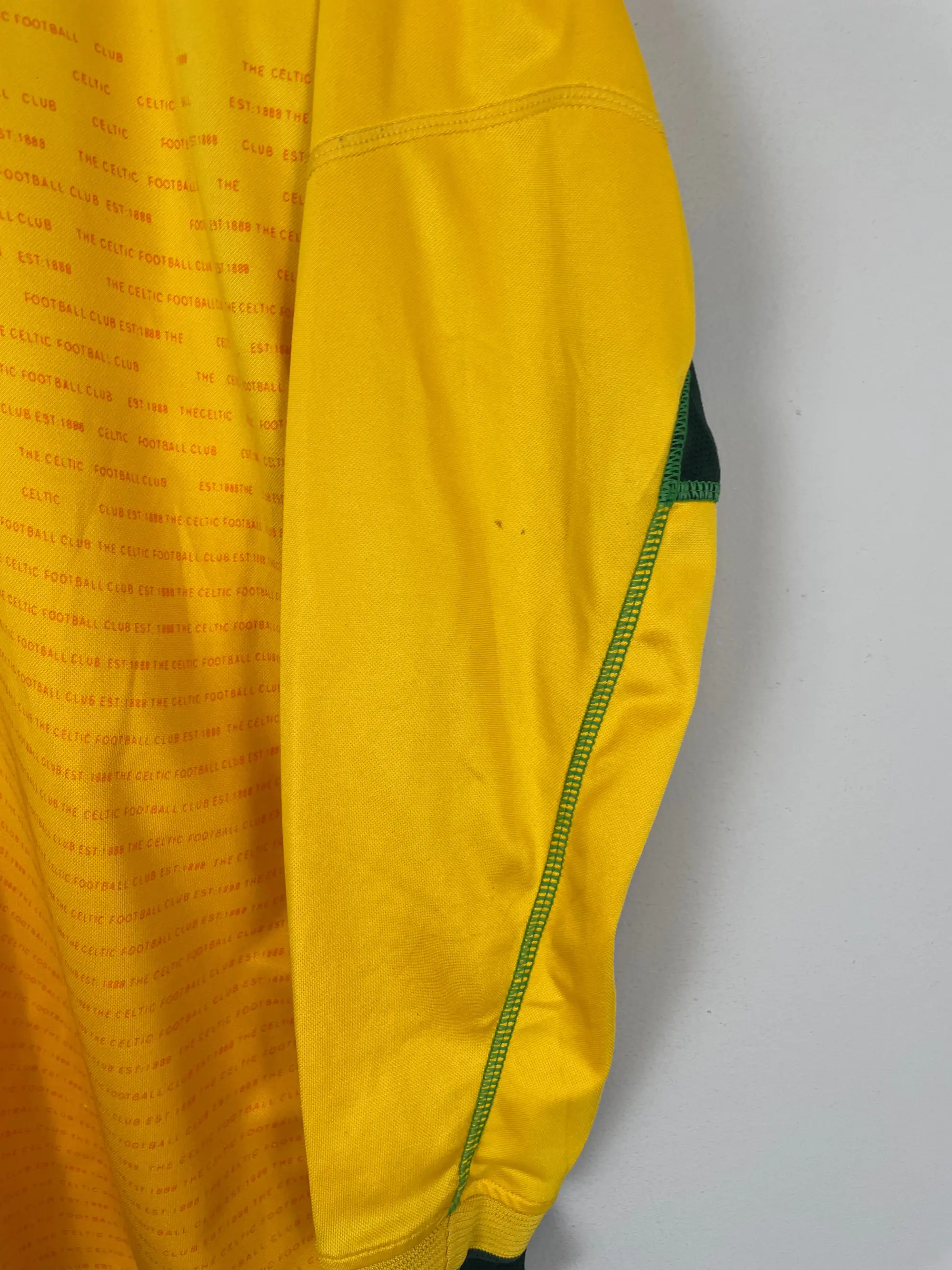 CULT KITS - 2002/03 CELTIC LARSSON #7 AWAY SHIRT (XL) UMBRO