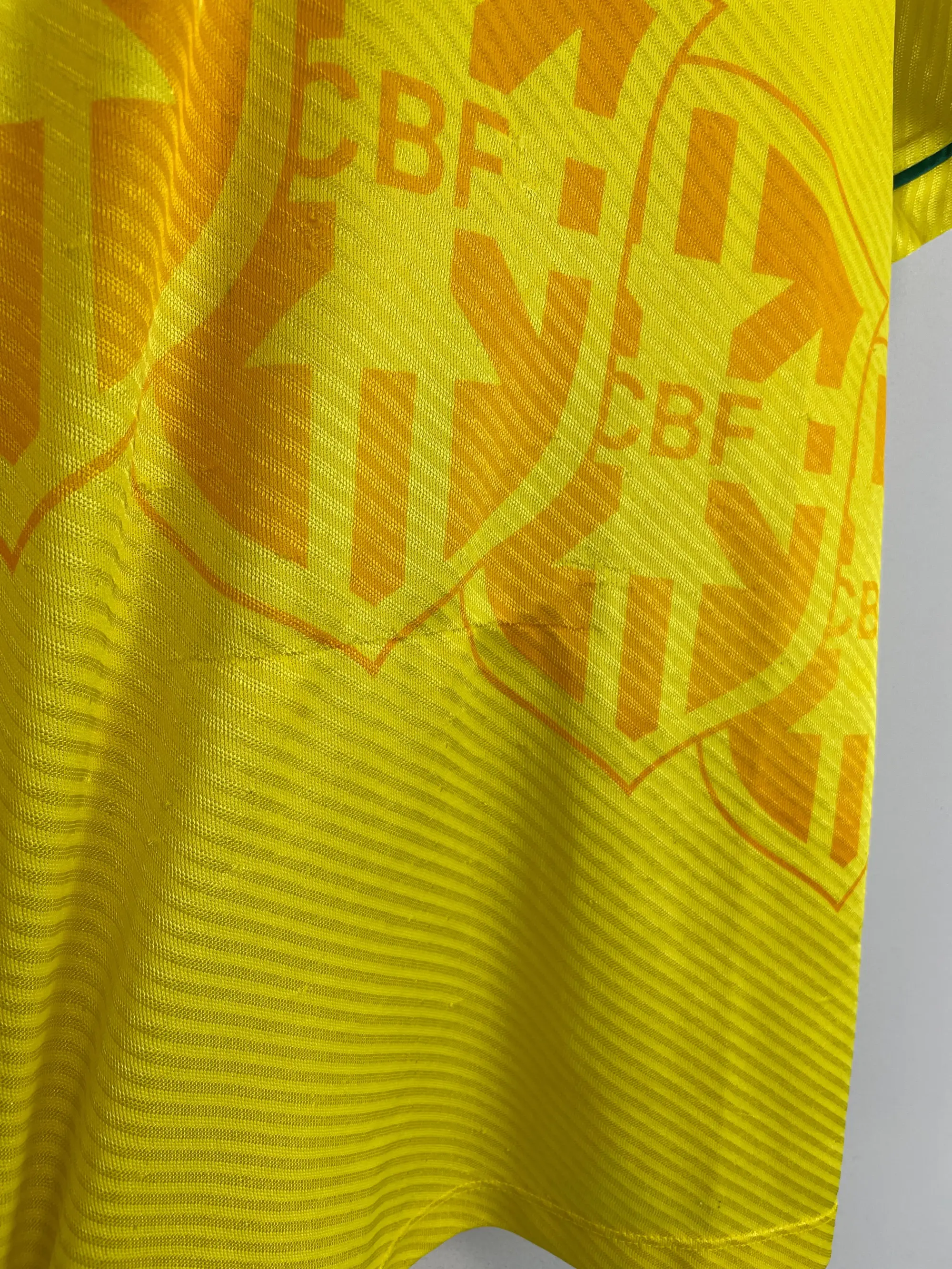 CULT KITS - 1994/97 BRAZIL HOME SHIRT (S) UMBRO