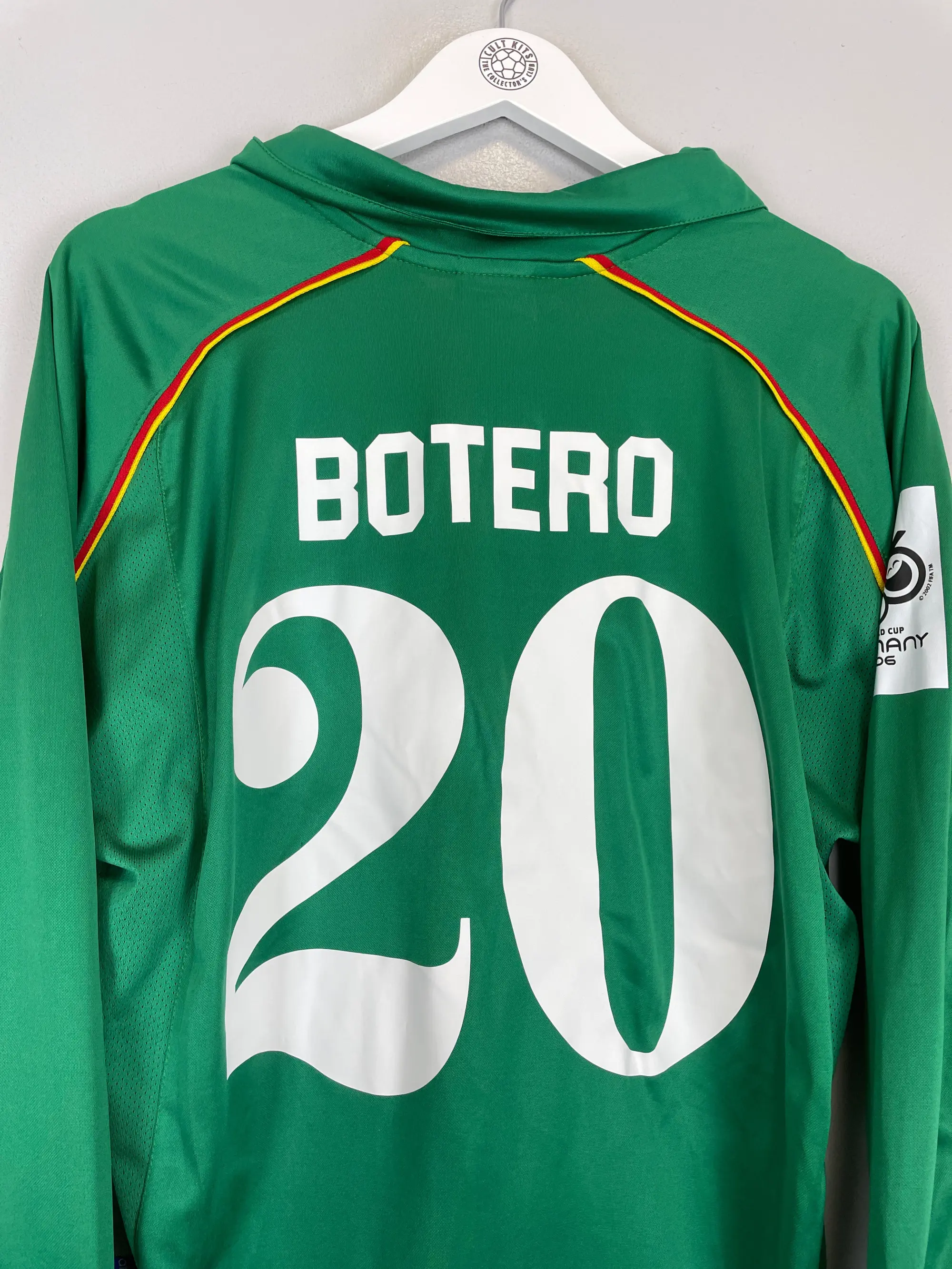 CULT KITS - 2004/06 BOLIVIA BOTERO #20 L/S HOME SHIRT (M) ATLETICA