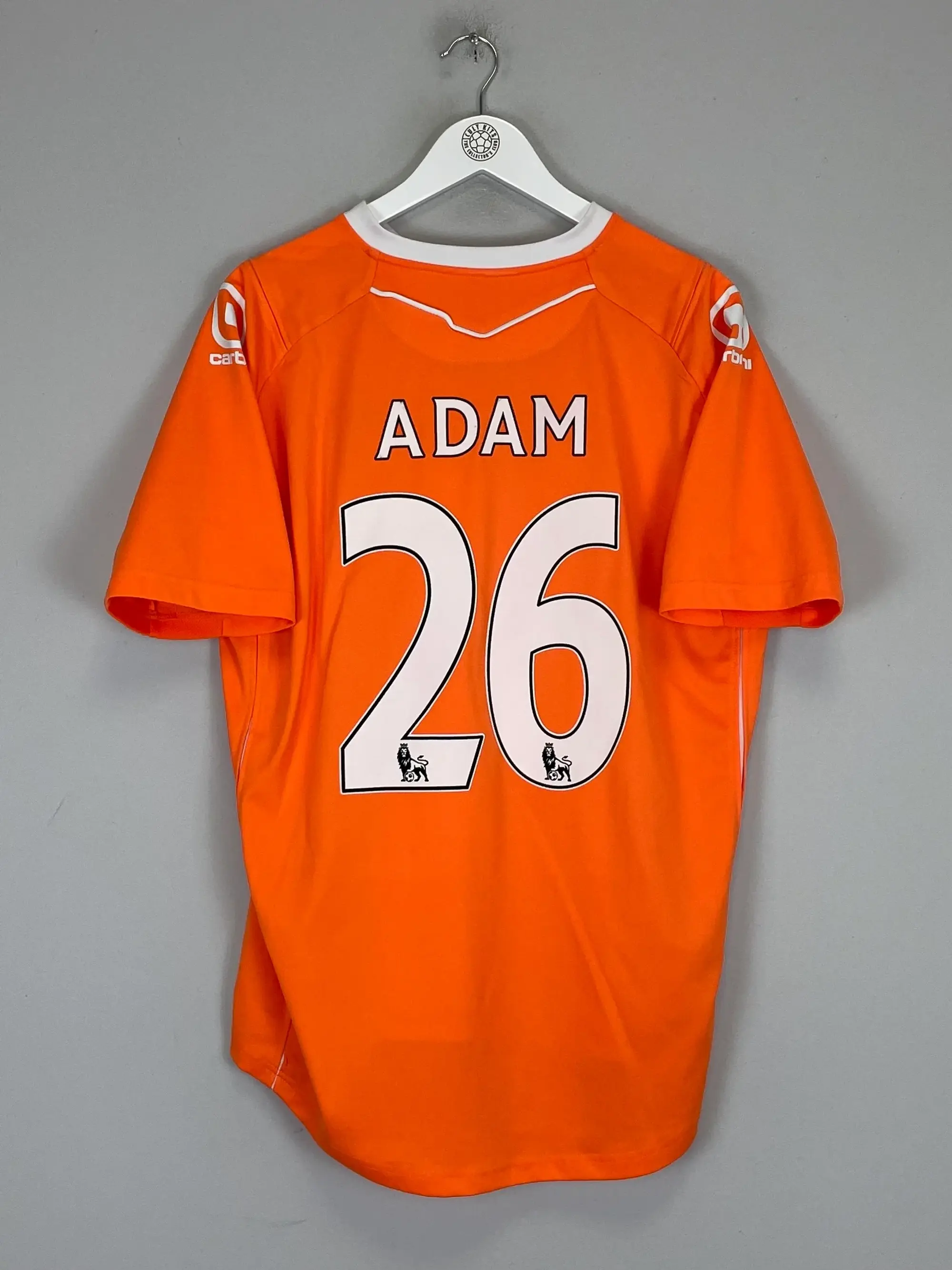 CULT KITS - 2010/11 BLACKPOOL ADAM #26 HOME SHIRT (M) CARBRINI