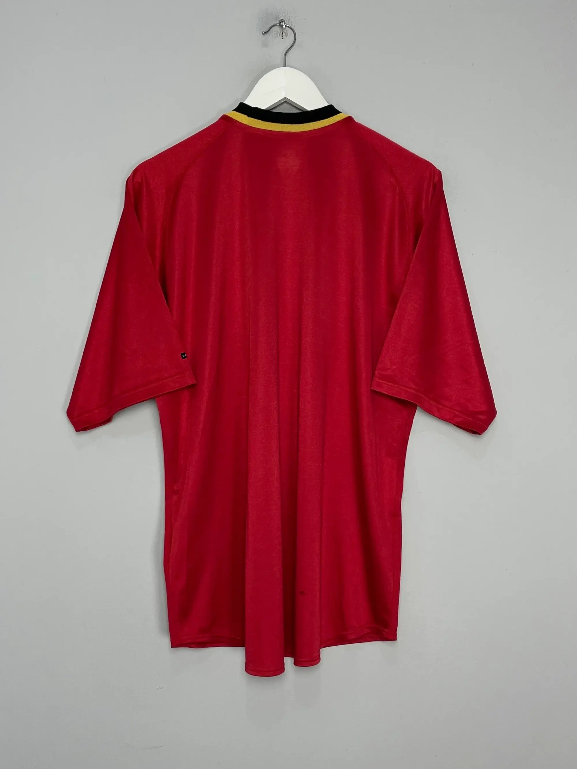 CULT KITS - 2000/02 BELGIUM HOME SHIRT (L) NIKE