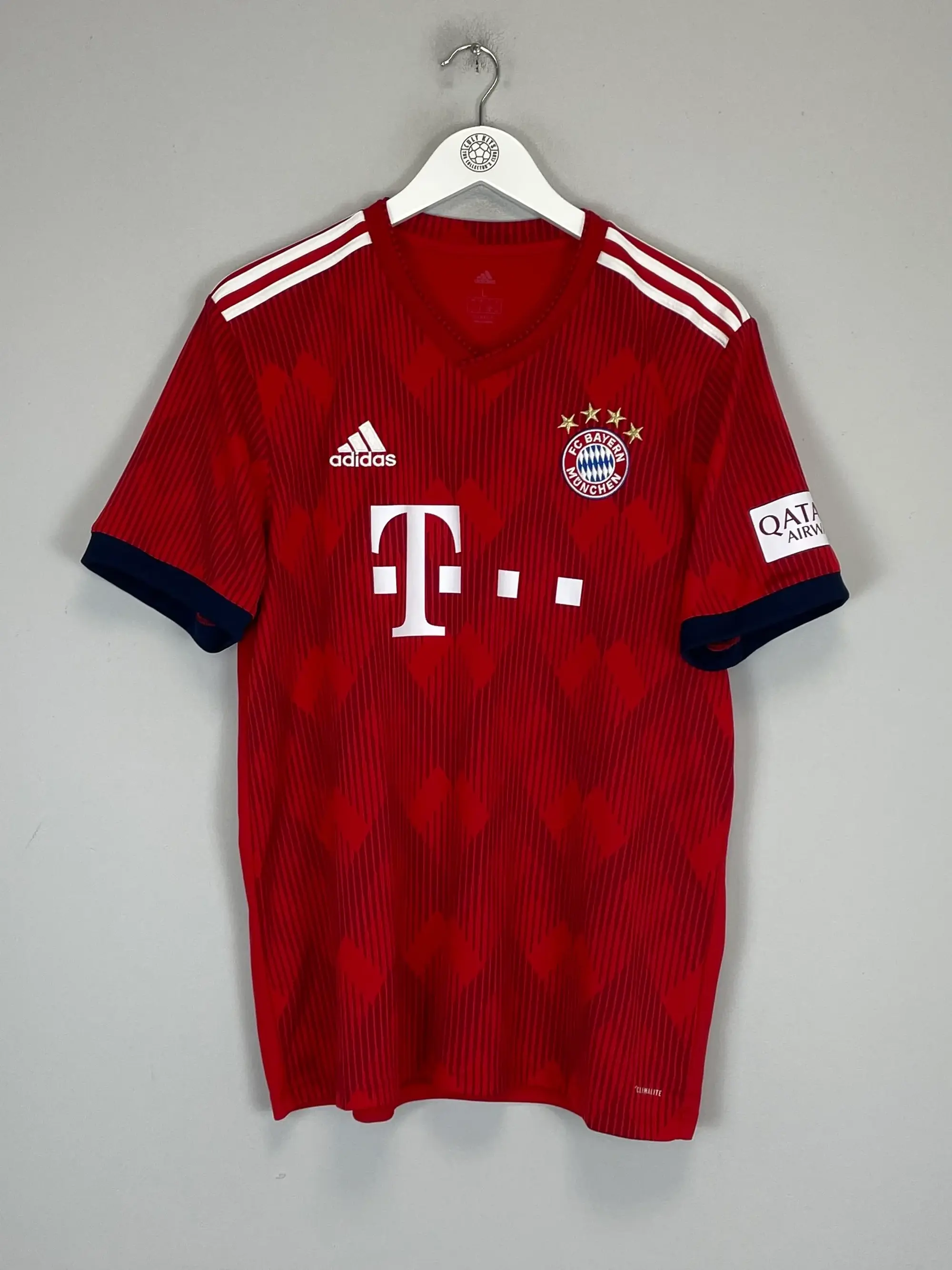 CULT KITS - 2018/19 BAYERN MUNICH DAVIES #19 HOME SHIRT (L) ADIDAS