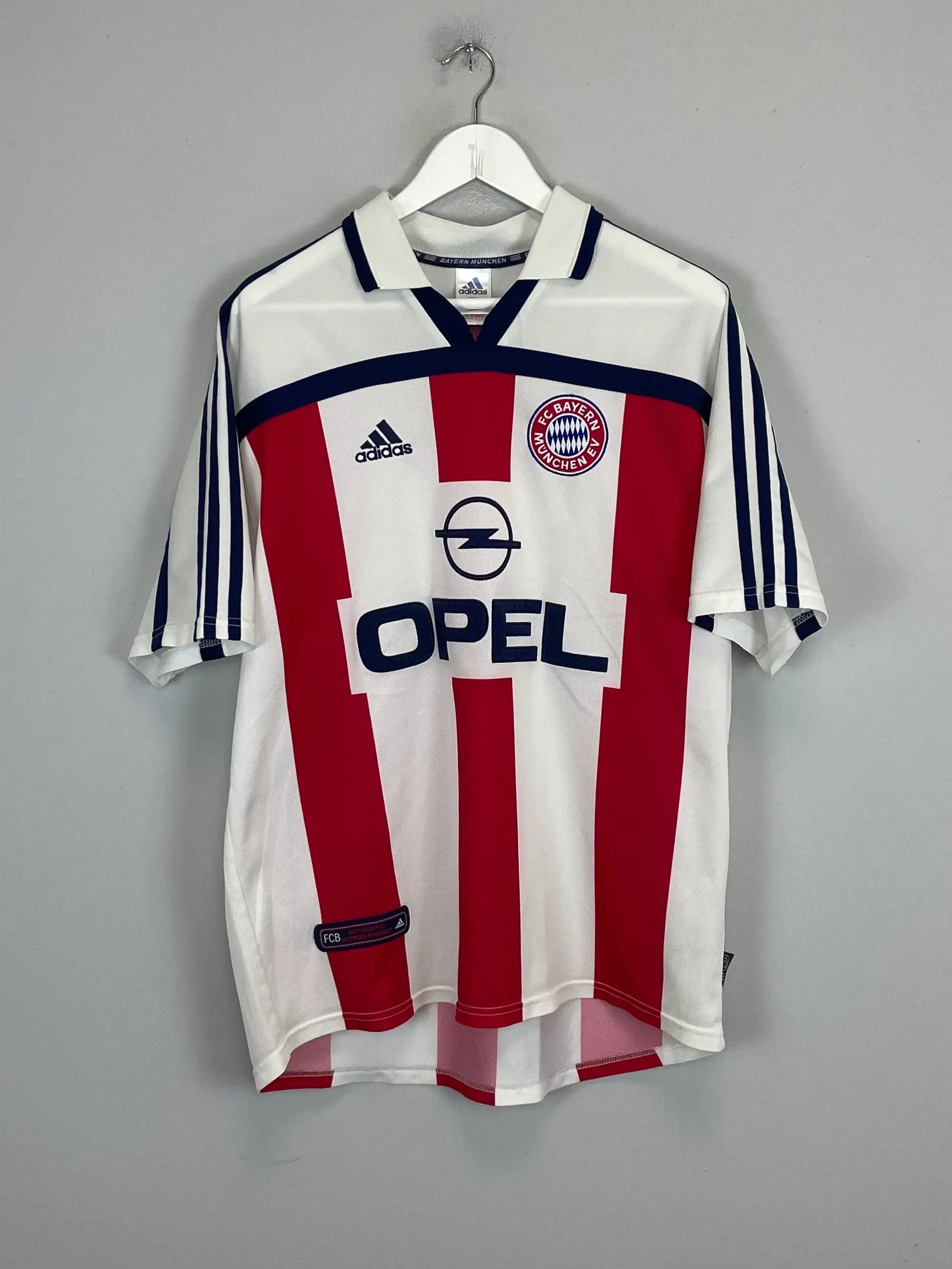 CULT KITS - 2000/02 BAYERN MUNICH AWAY SHIRT (L) ADIDAS