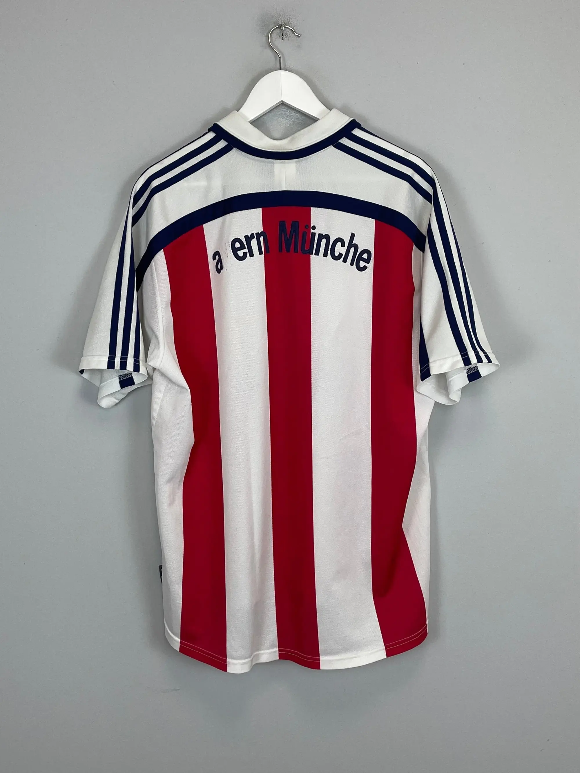 CULT KITS - 2000/02 BAYERN MUNICH AWAY SHIRT (L) ADIDAS