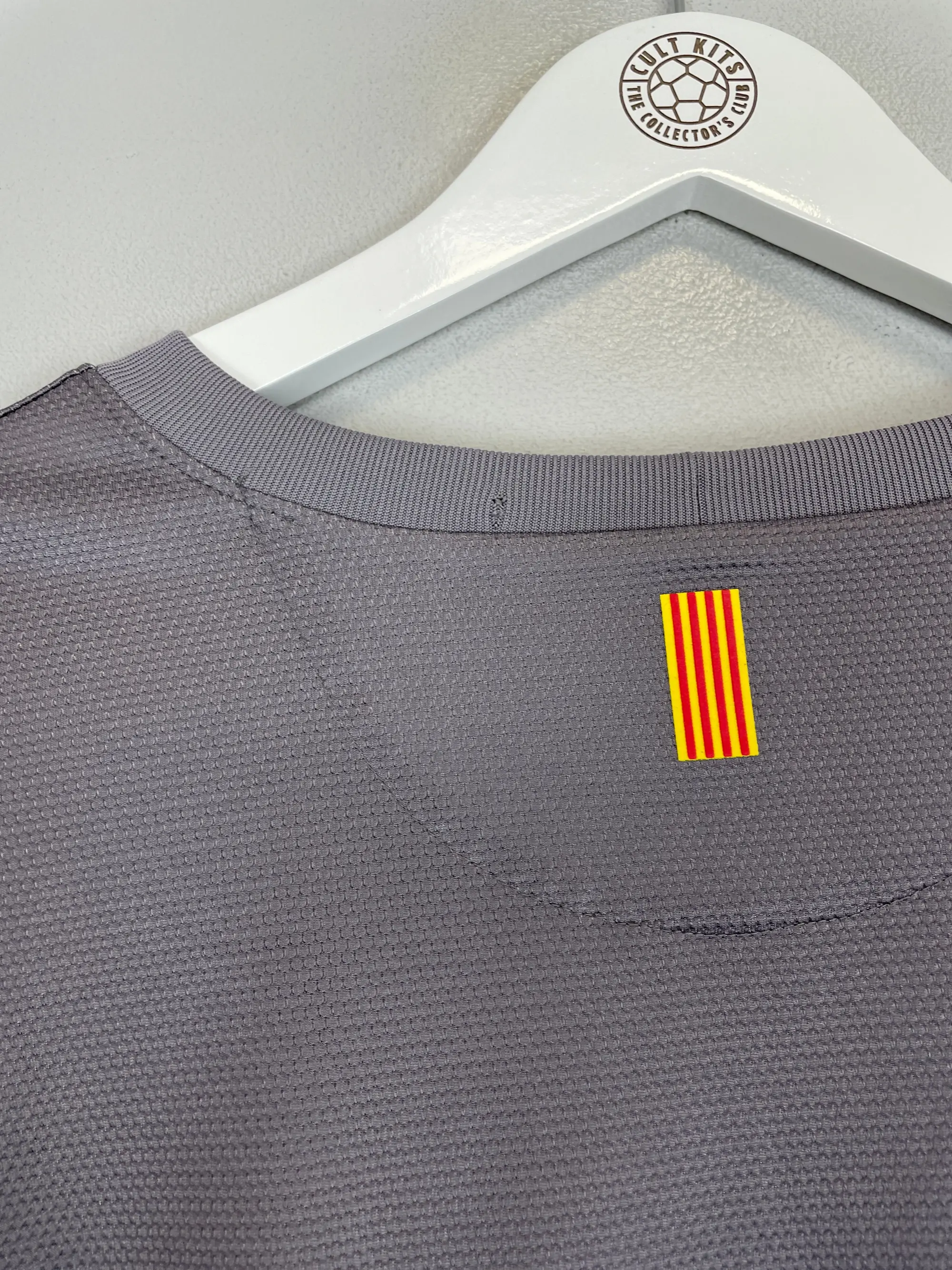 CULT KITS - 2012/13 BARCELONA GK SHIRT (XL) NIKE