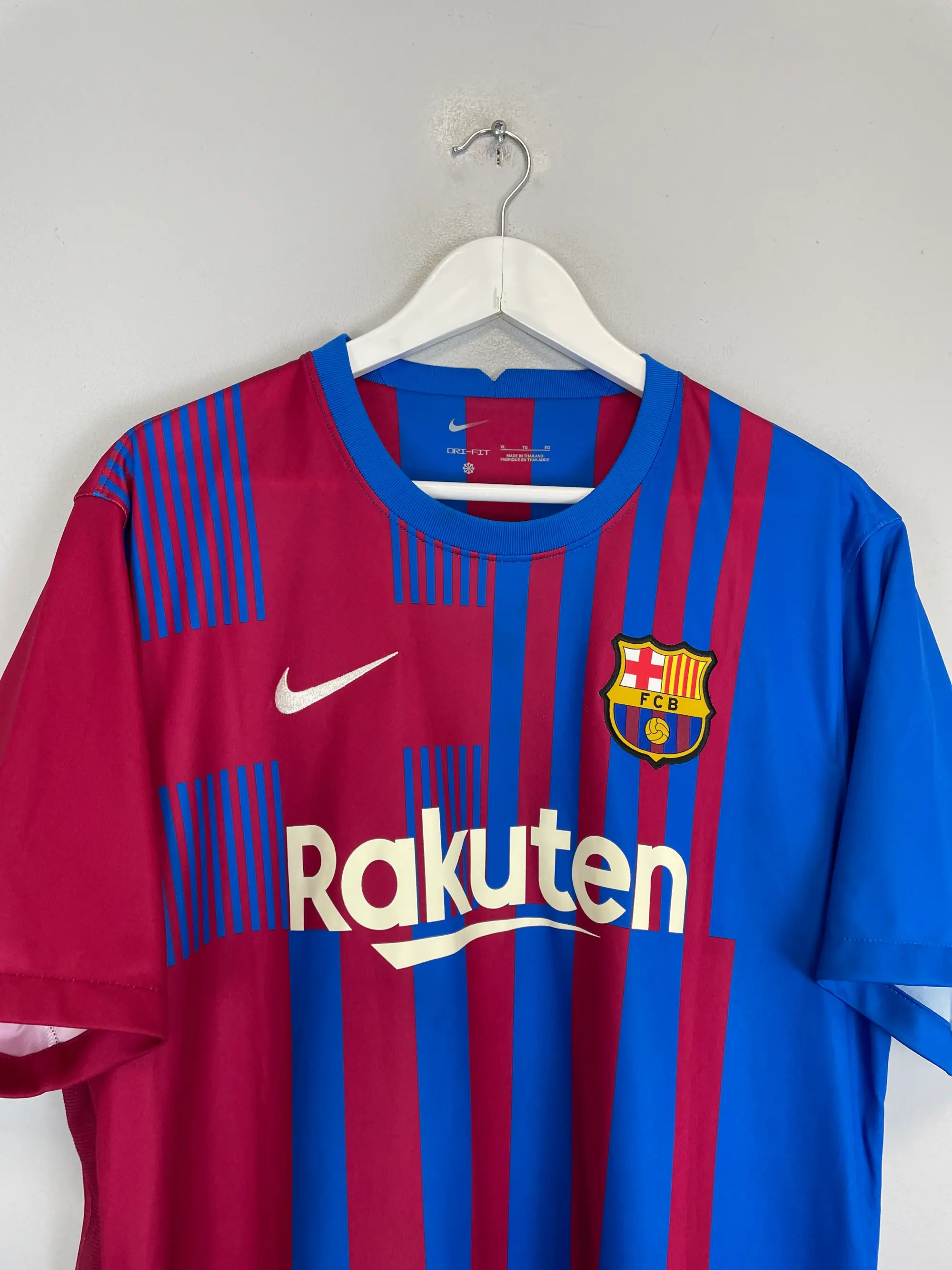 CULT KITS - 2021/22 BARCELONA HOME SHIRT (M) NIKE