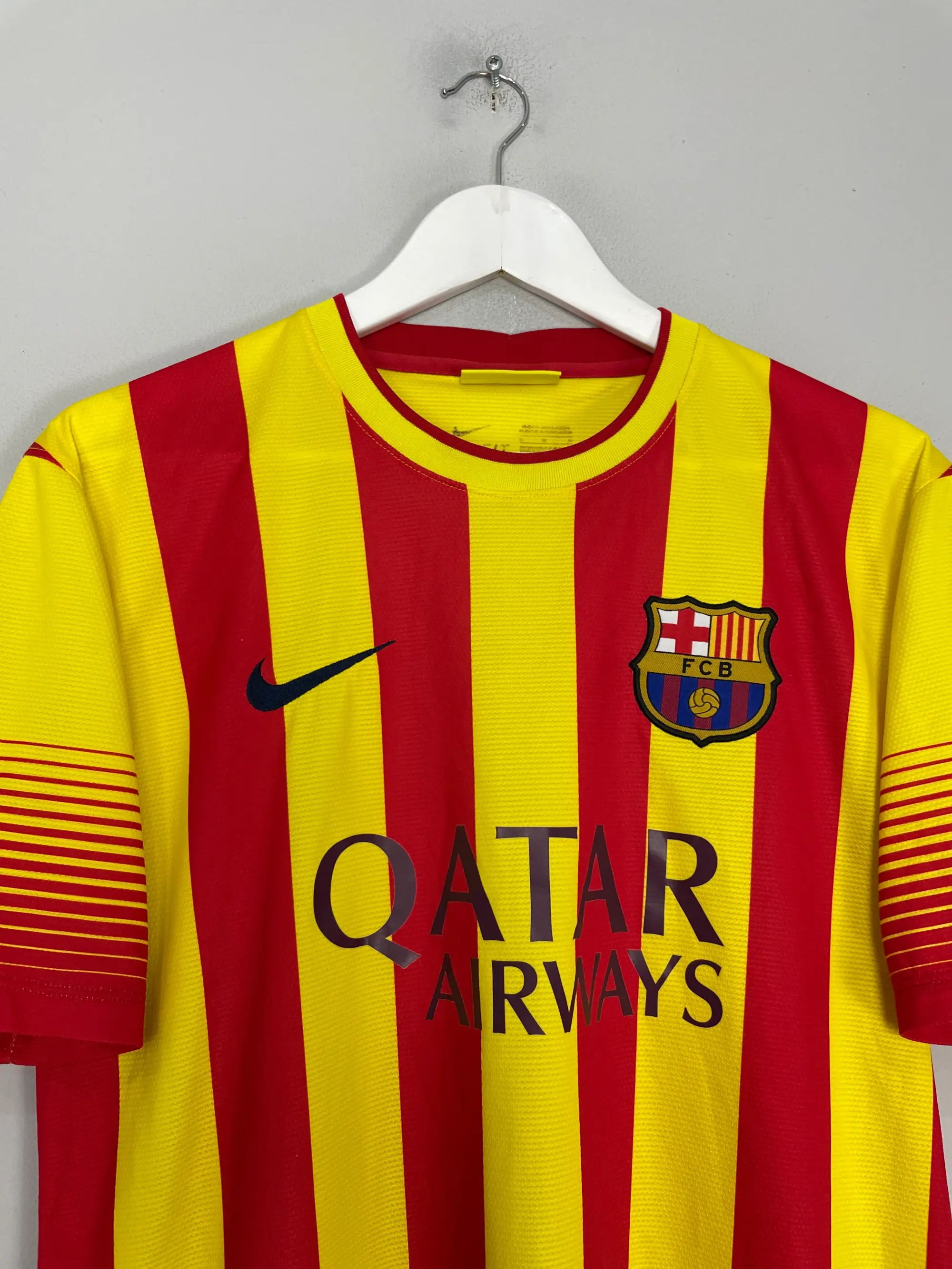 CULT KITS - 2013/14 BARCELONA MESSI #10 AWAY SHIRT (M) NIKE