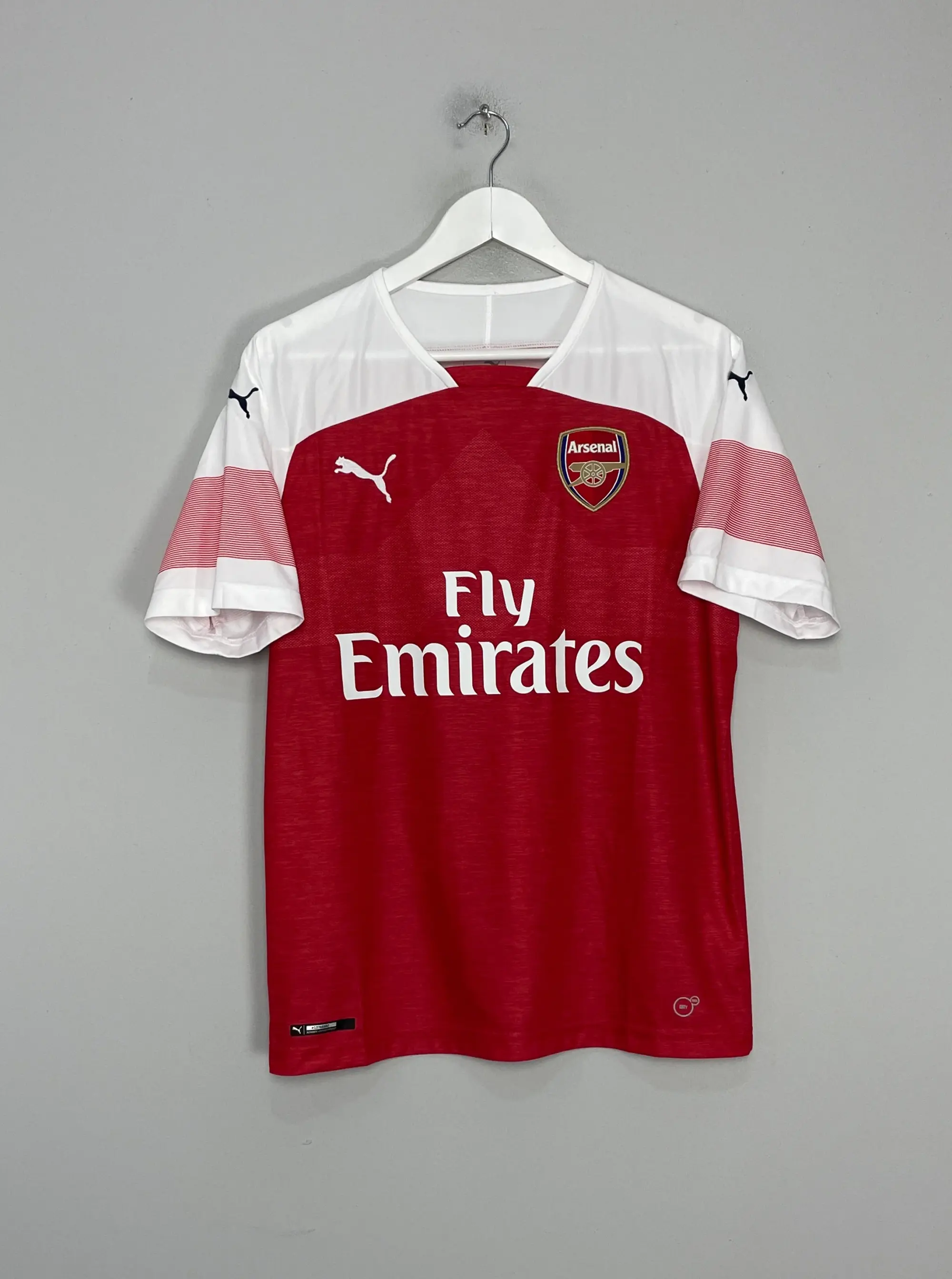 CULT KITS - 2018/19 ARSENAL XHAKA #24 HOME SHIRT (M) PUMA