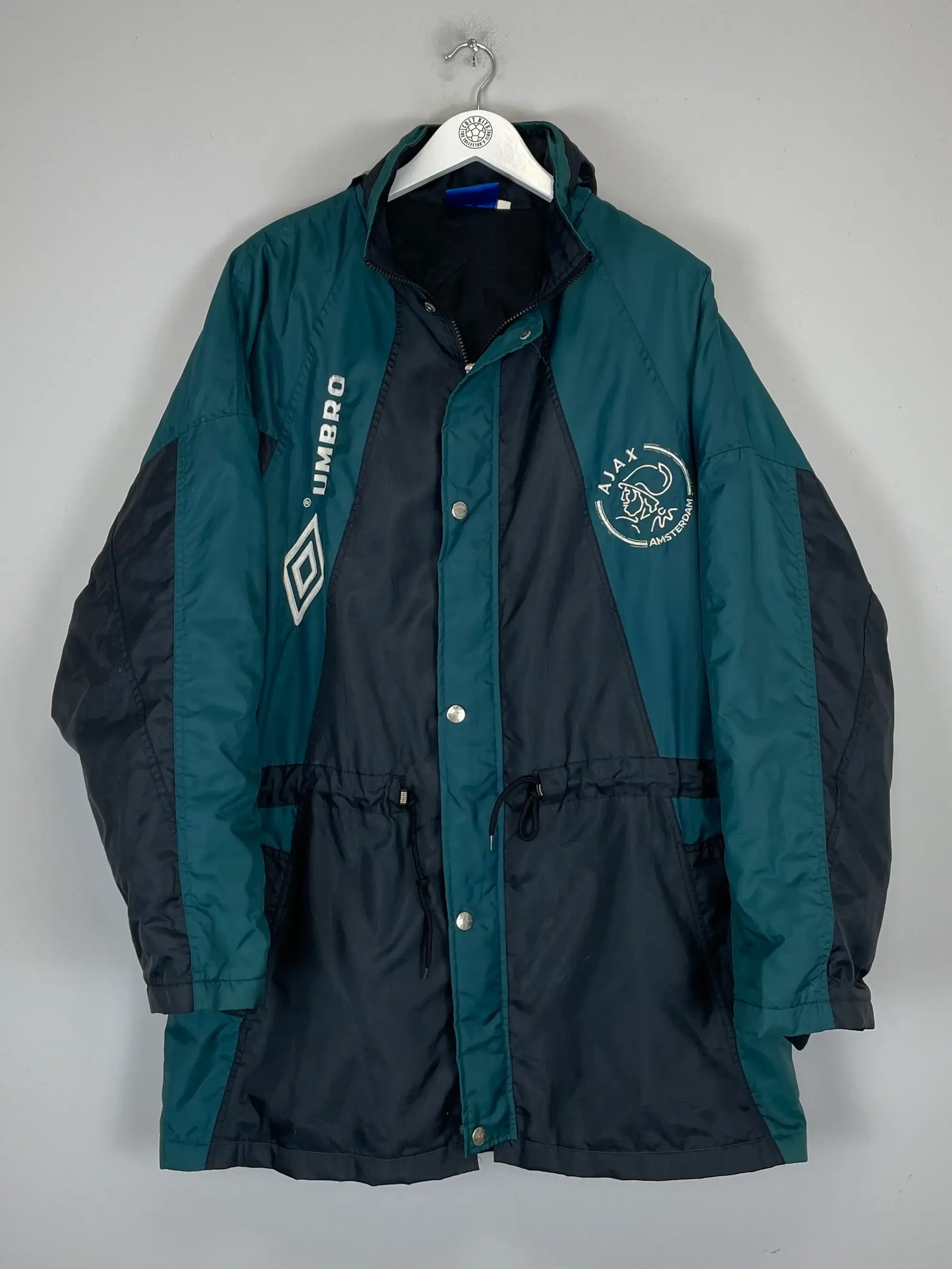 CULT KITS - 1992/93 AJAX BENCH COAT (XL) UMBRO
