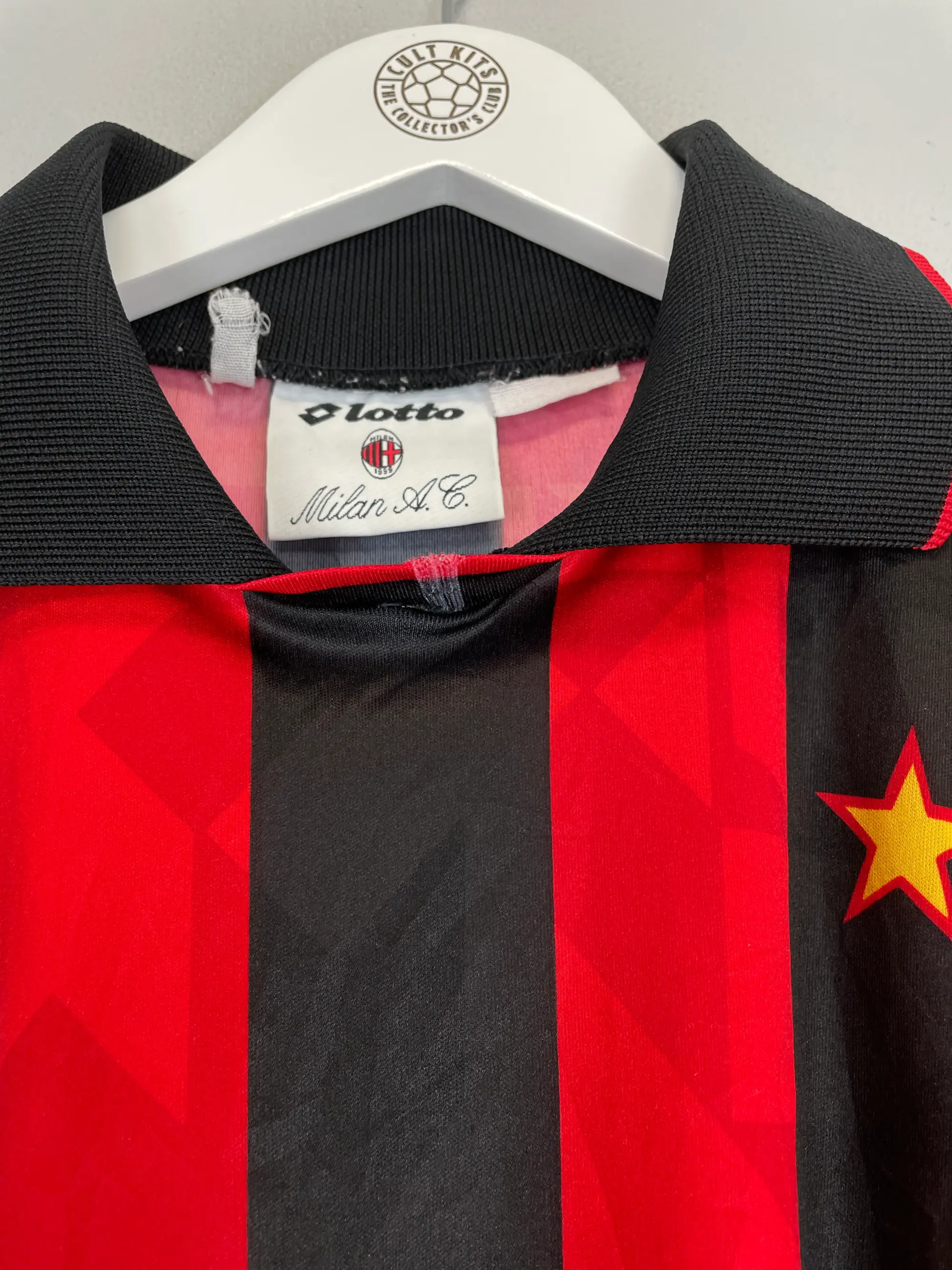 CULT KITS - 1993/94 AC MILAN L/S HOME SHIRT (M) LOTTO