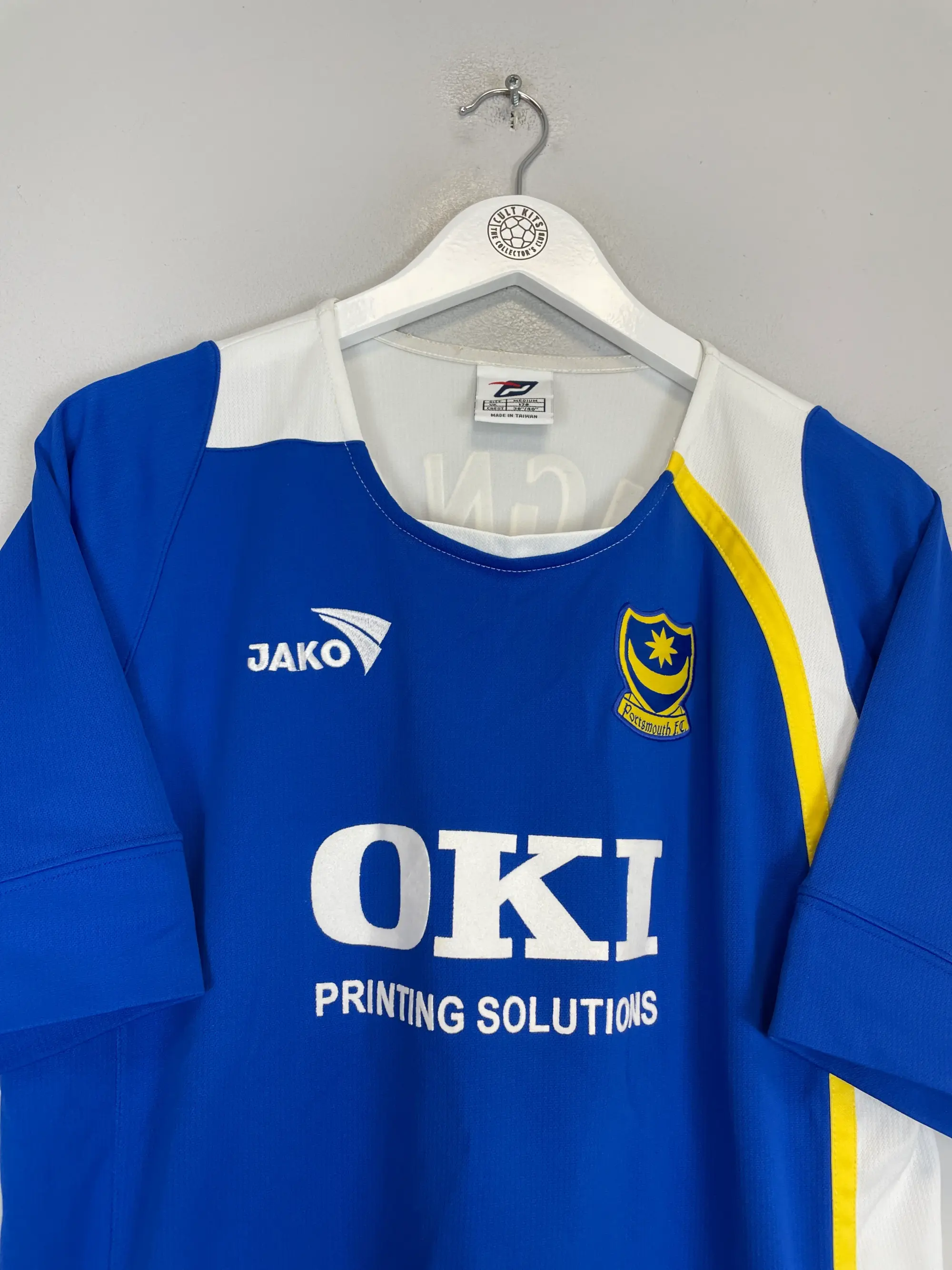 CULT KITS - 2005/06 PORTSMOUTH VIGNAL #7 HOME SHIRT (M) JAKO