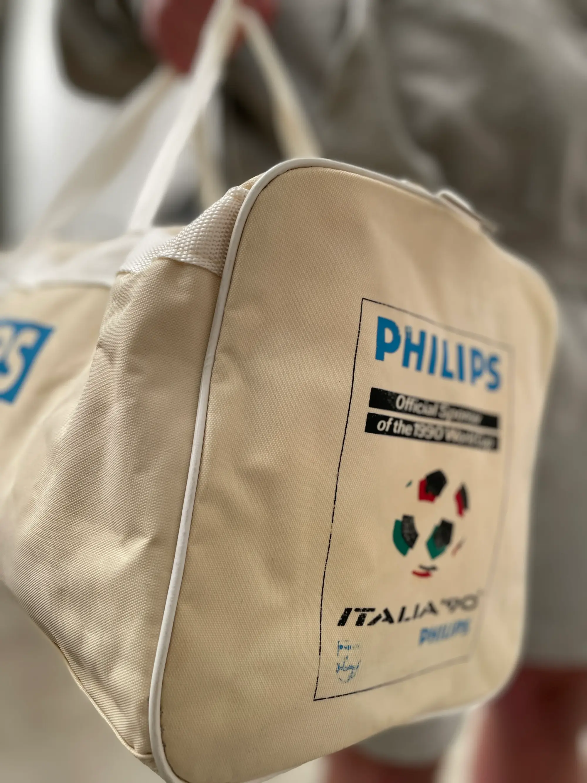 1990 ITALY PHILLIPS WORLD CUP KIT BAG  | Cult Kits