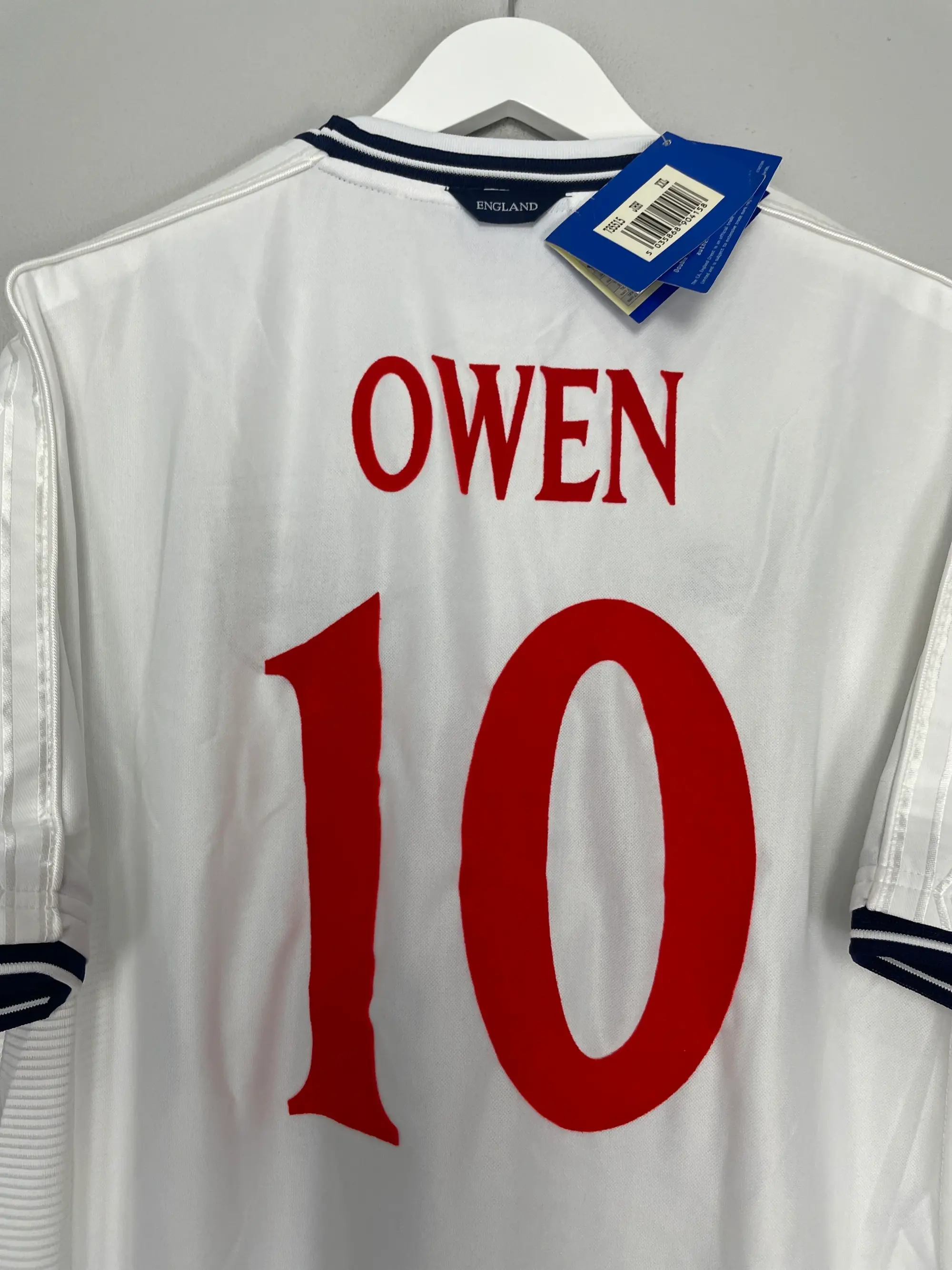 CULT KITS - 1999/01 ENGLAND OWEN #10 *SIGNED* BNWT HOME SHIRT (XXL) UMBRO
