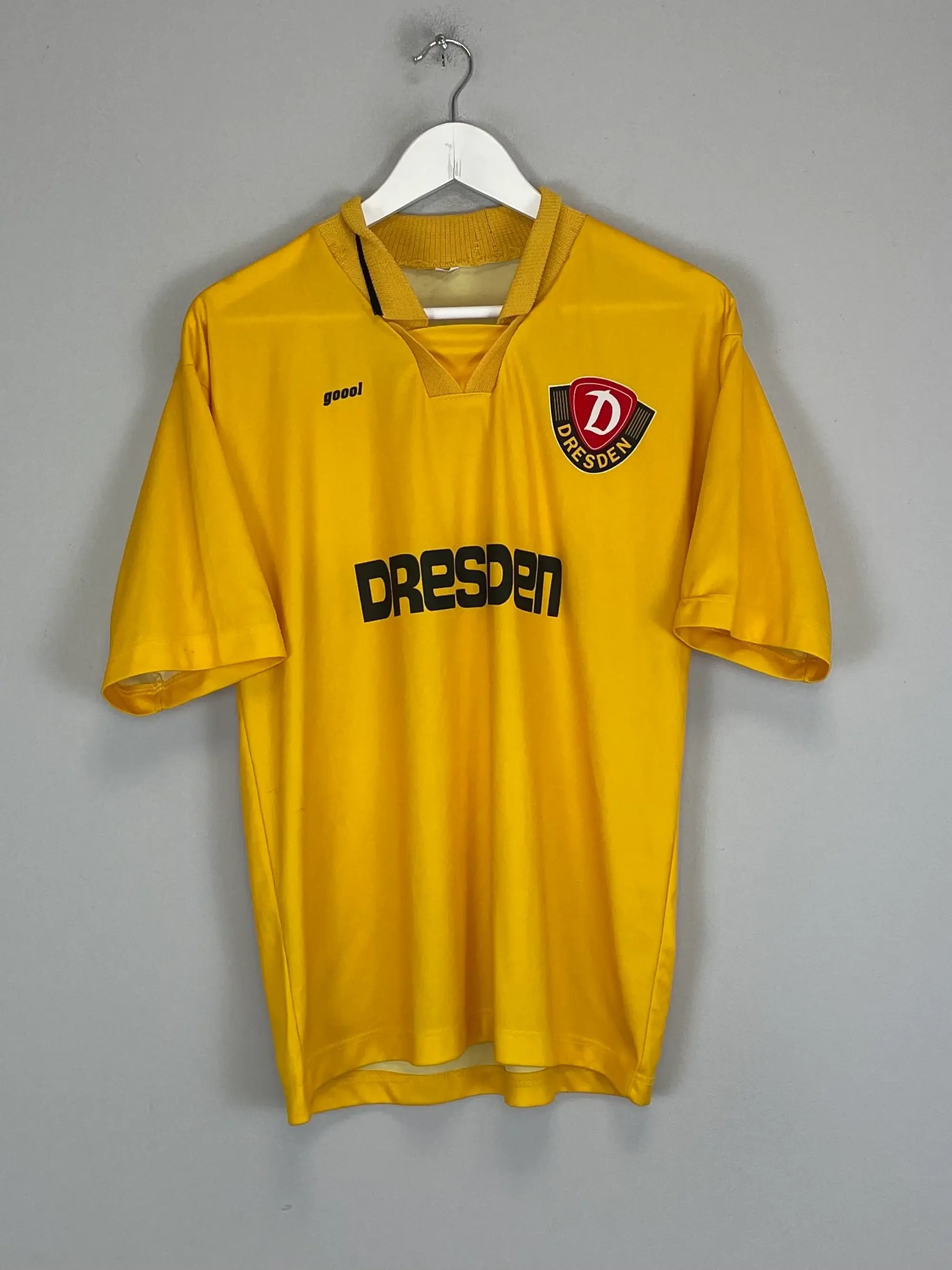 CULT KITS - 2004/05 DYNAMO DRESDEN HOME SHIRT (L) GOOOL