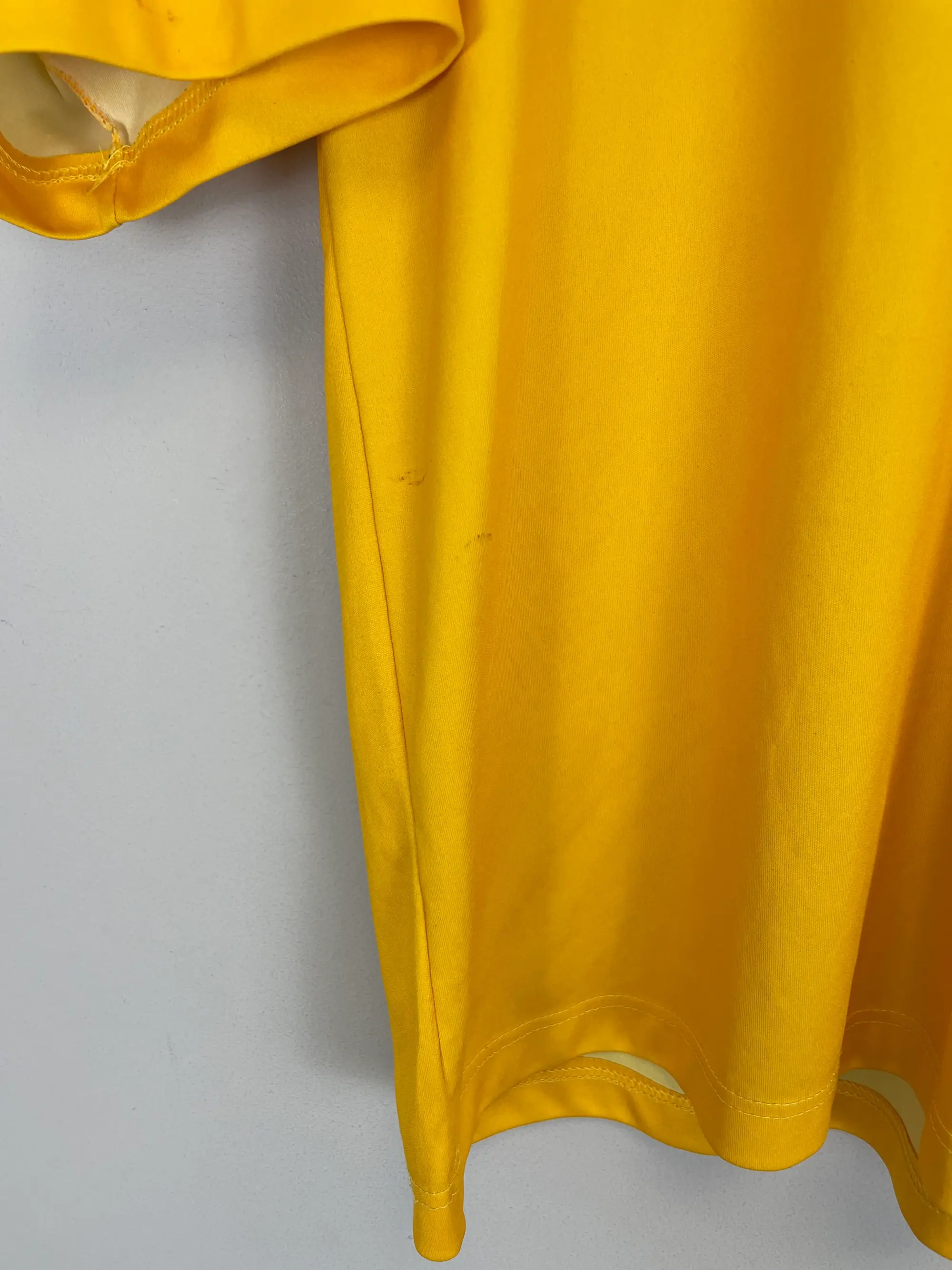 CULT KITS - 2004/05 DYNAMO DRESDEN HOME SHIRT (L) GOOOL