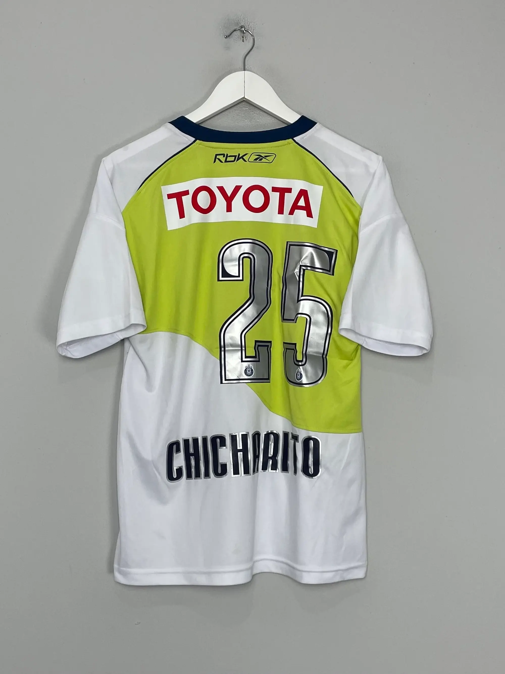 CULT KITS - 2007/08 CHIVAS GUADALAJARA CHICHARITO #25 AWAY SHIRT (S) REEBOK
