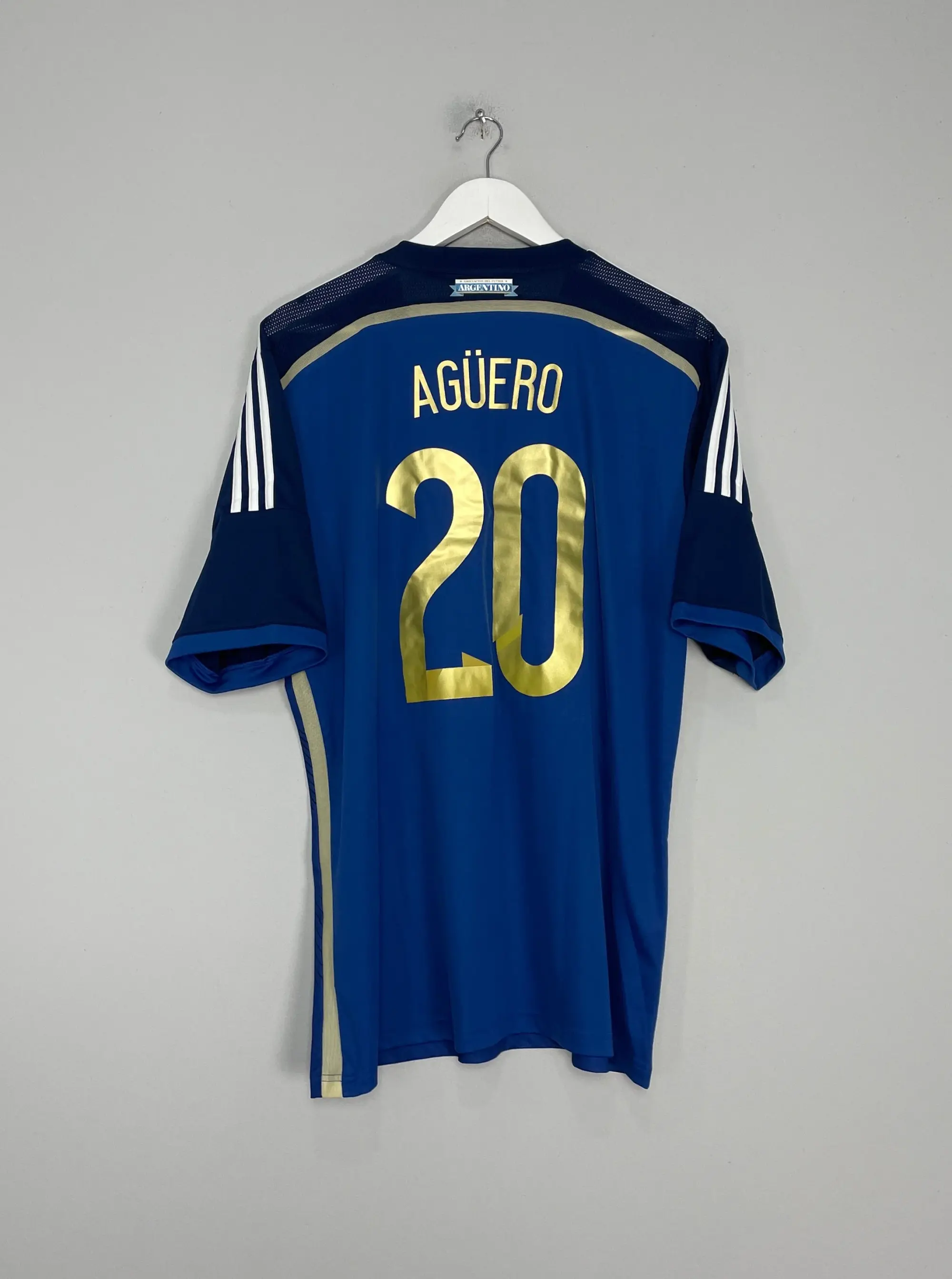 CULT KITS - 2014/15 ARGENTINA AGUERO #20 AWAY SHIRT (XL) ADIDAS