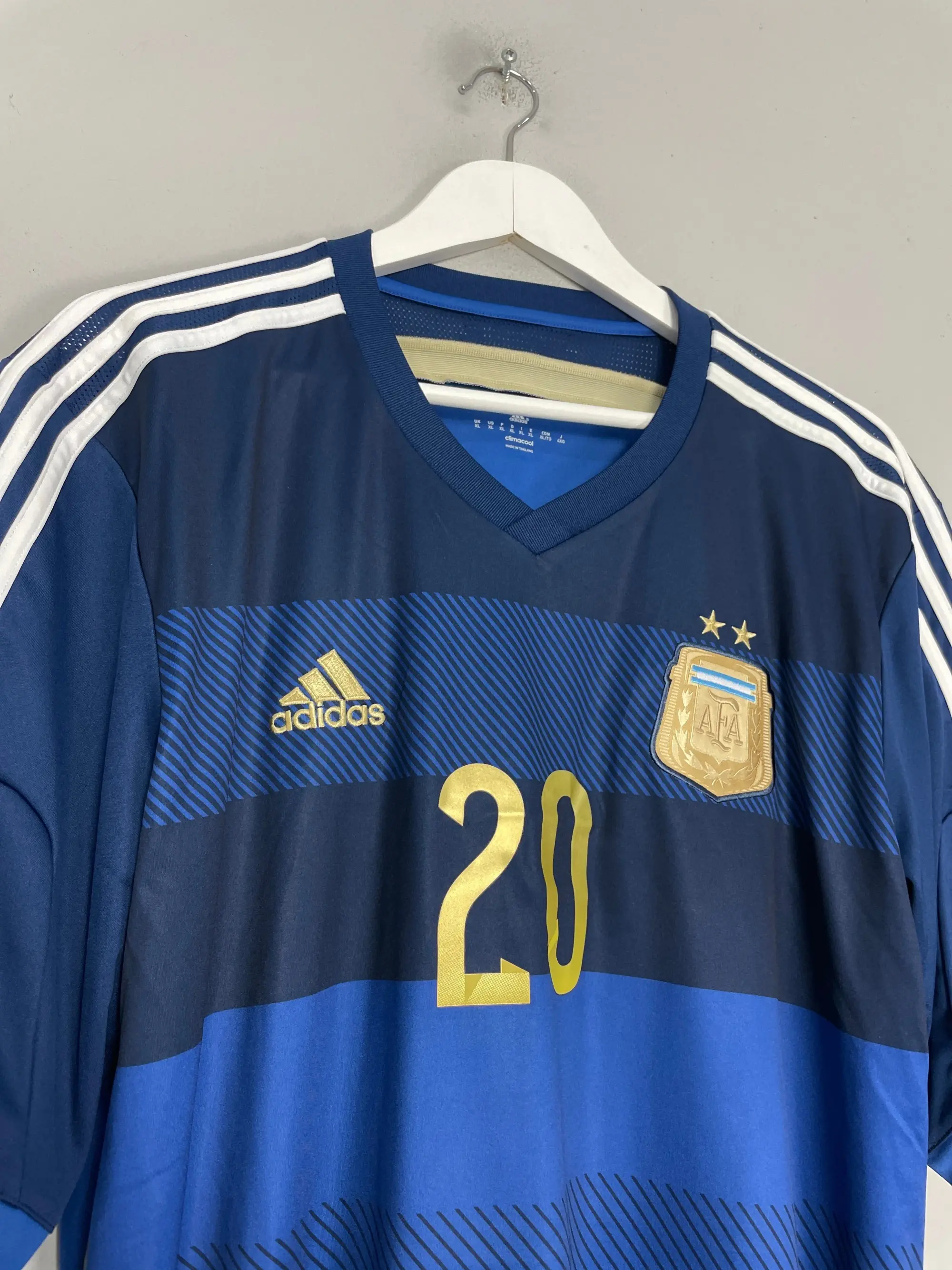 CULT KITS - 2014/15 ARGENTINA AGUERO #20 AWAY SHIRT (XL) ADIDAS