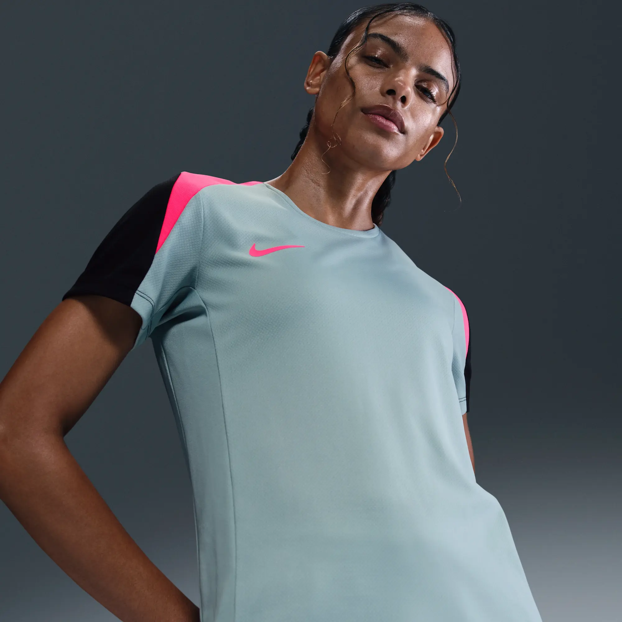 Nike Strike Women's Dri-FIT Short-Sleeve Football Top - Grey - Polyester