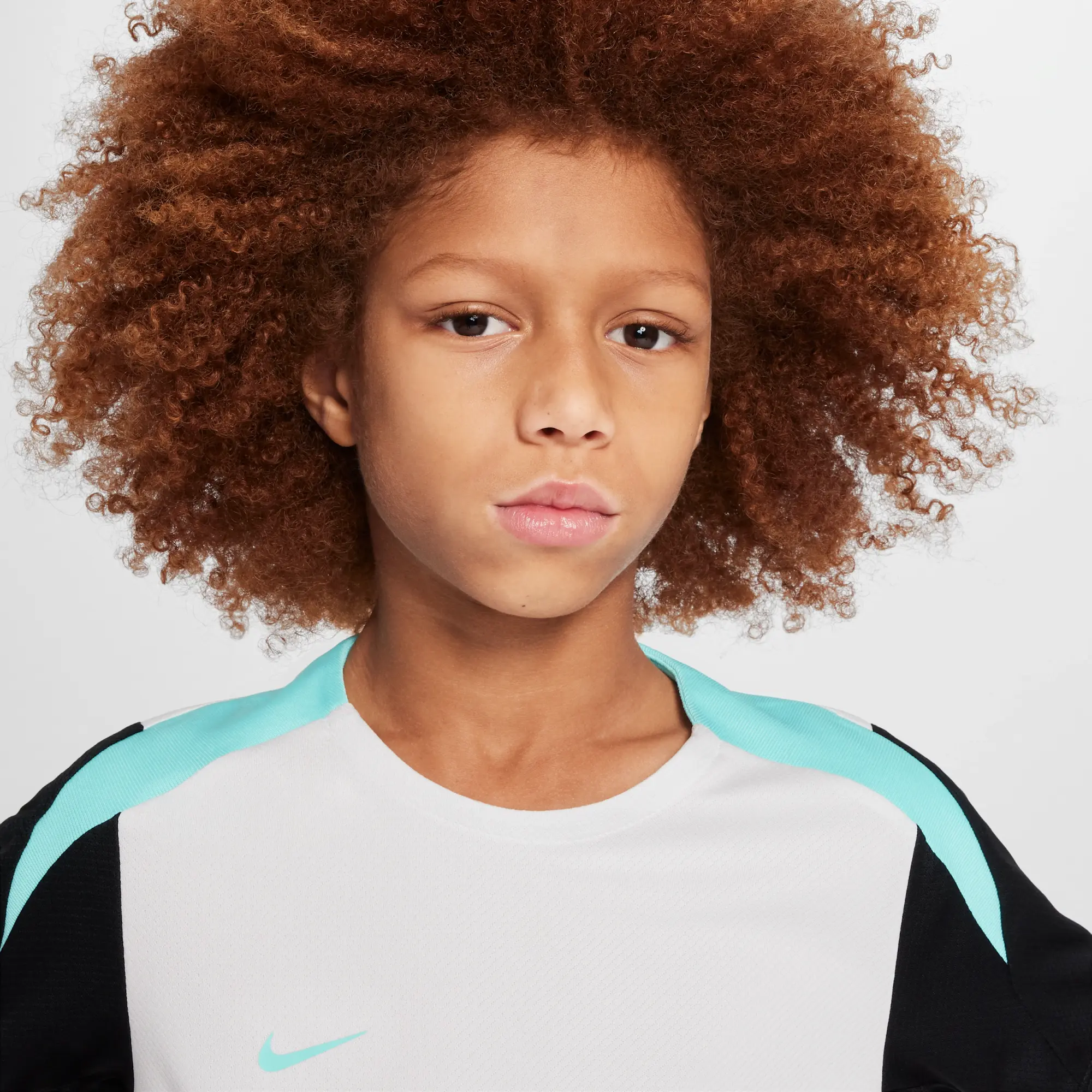 Nike Dri-FIT Strike Older Kids' Short-Sleeve Football Top - Grey - Polyester