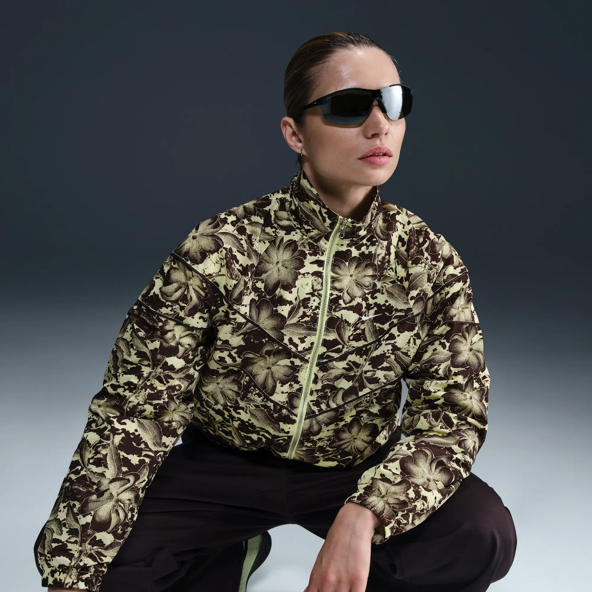 Nike Sportswear Windrunner Women's Loose UV Protection Woven Full-Zip Printed Jacket - Yellow - Nylon