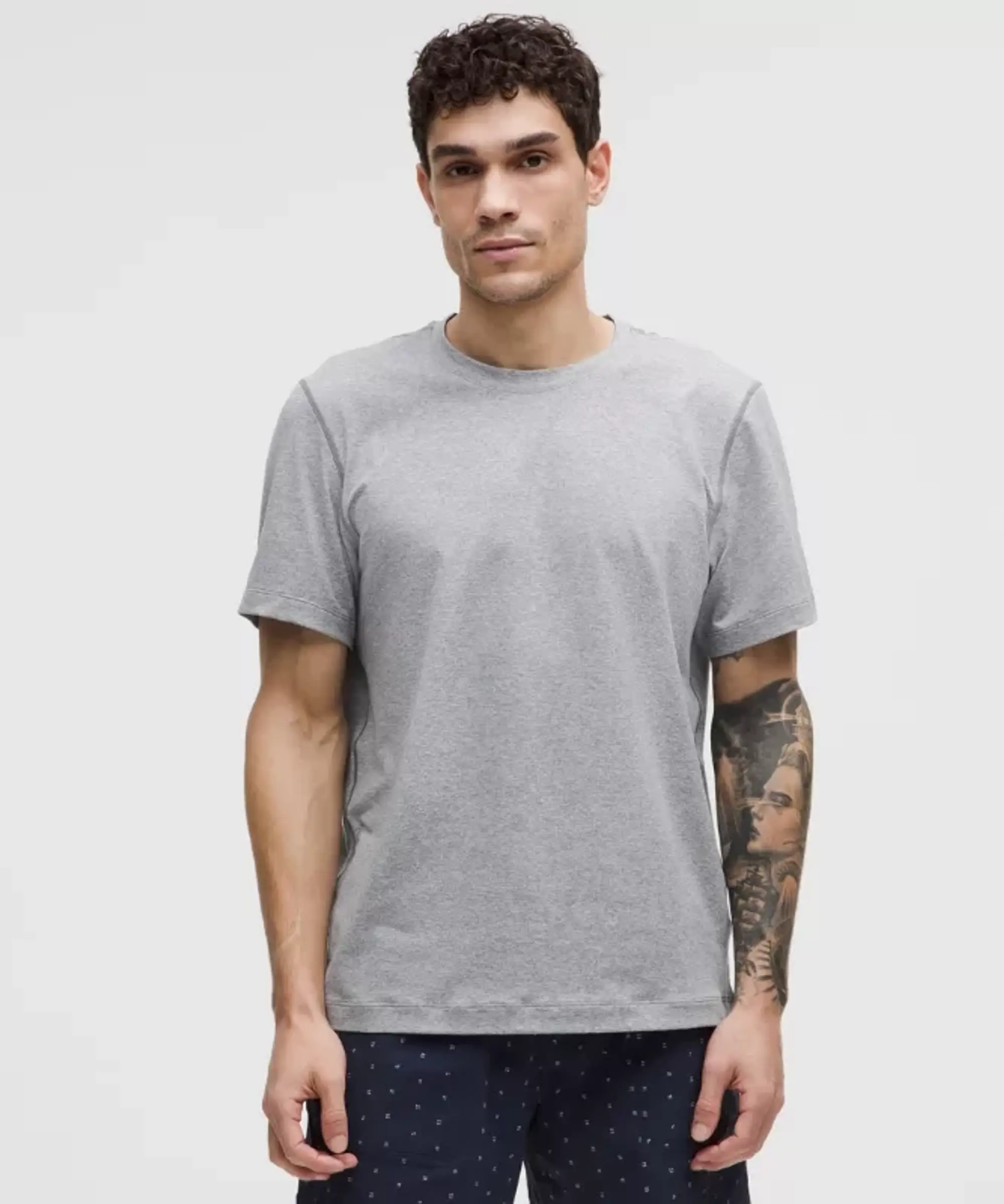 lululemon – Men's Soft Jersey Short-Sleeve Shirt – Color Grey/White – Size L