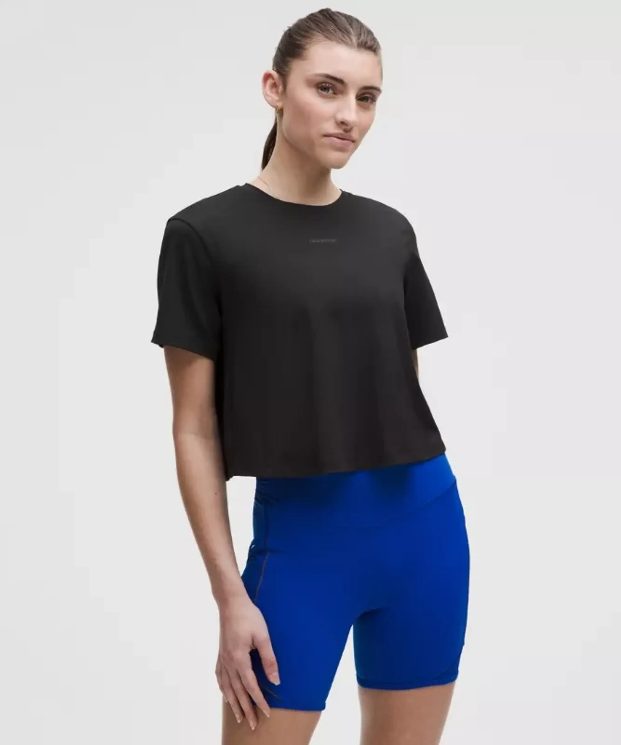 lululemon – Women's Pace Crush Cross-Back Graphic T-Shirt – Color Black – Size L