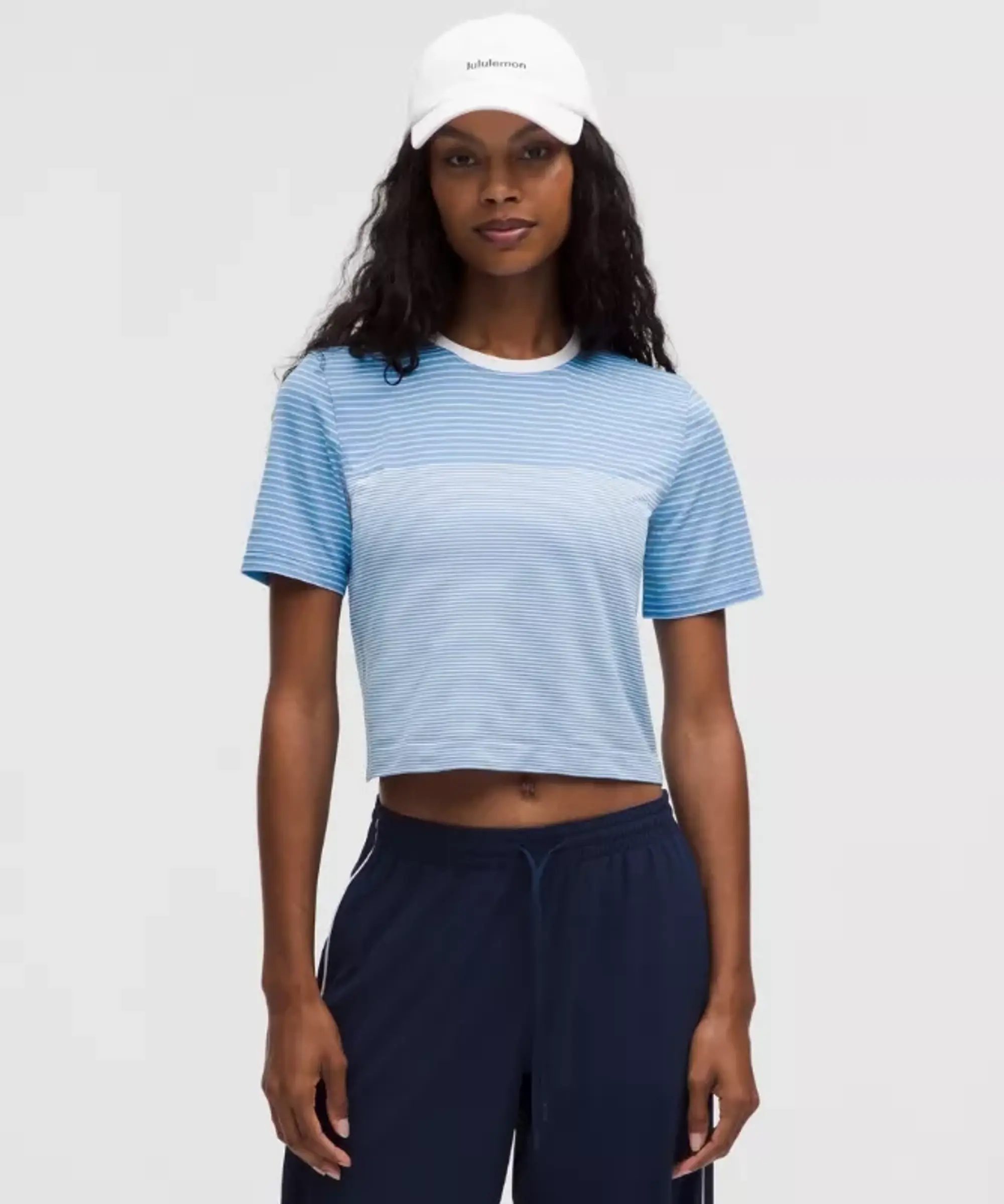 lululemon – Women's Seamless Classic-Fit Mariner Stripe Cropped T-Shirt – Color White/Blue – Size L