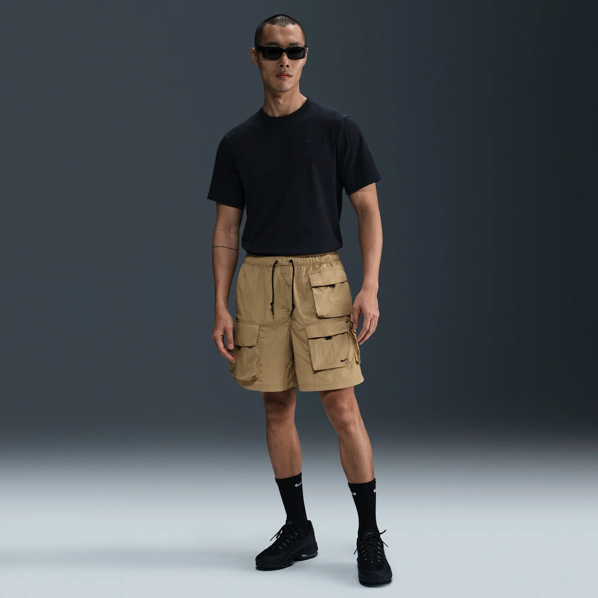 Nike Tech Men's Woven Cargo Shorts - Brown - Nylon