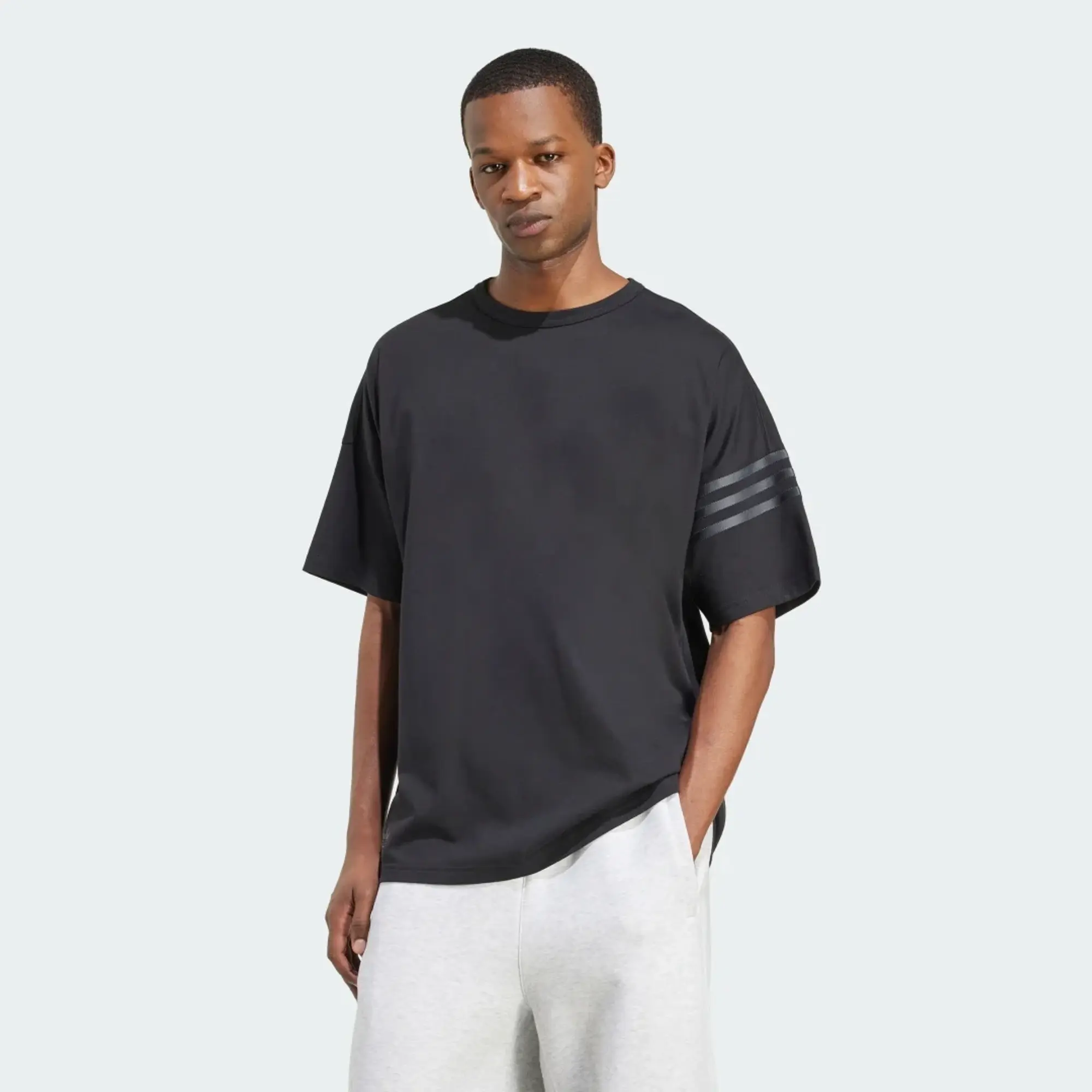 adidas Neuclassics T-Shirt