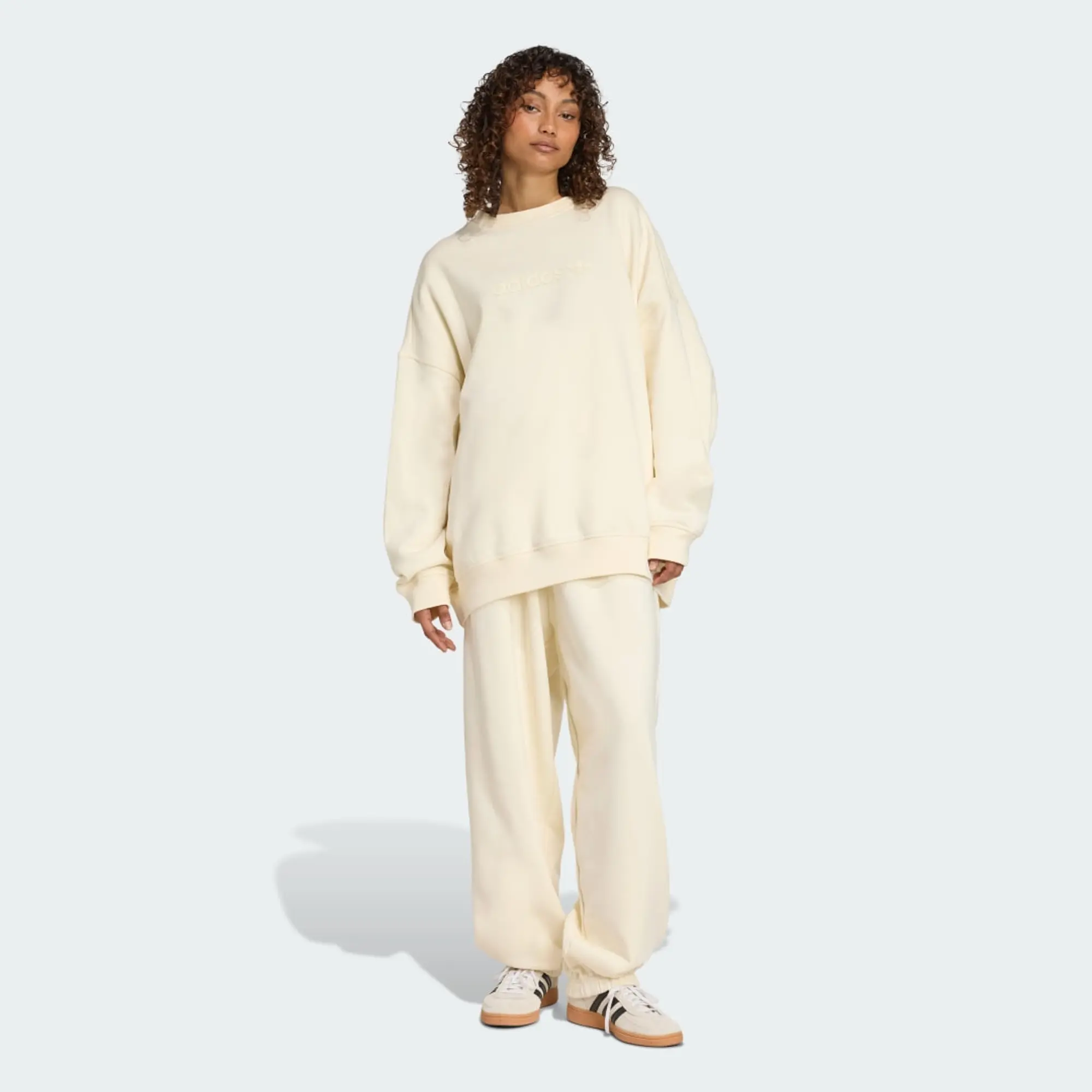 adidas Essentials Linear Oversized Crew Sweatshirt