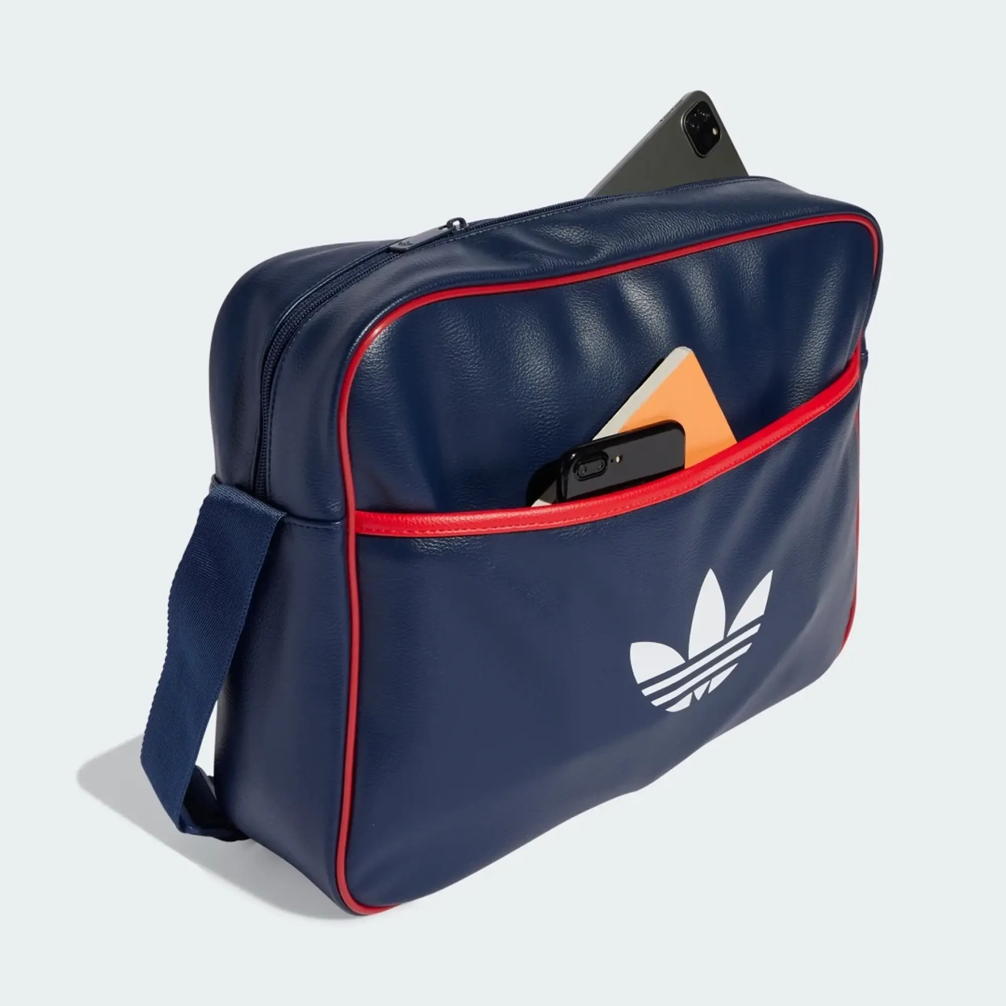 adidas Airliner