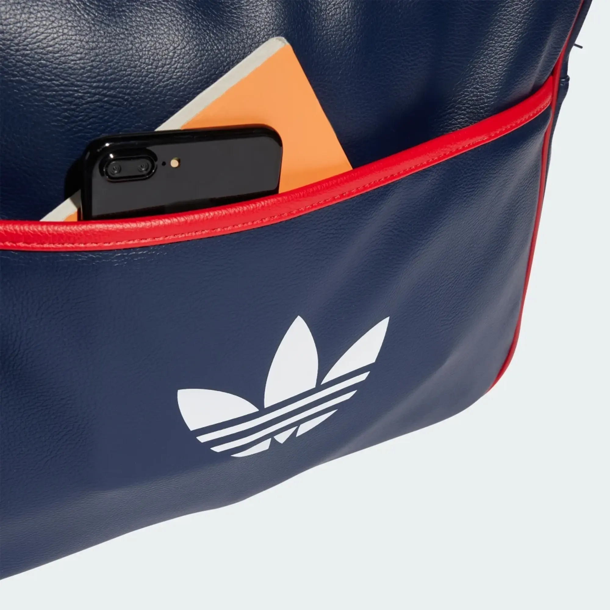 adidas Airliner
