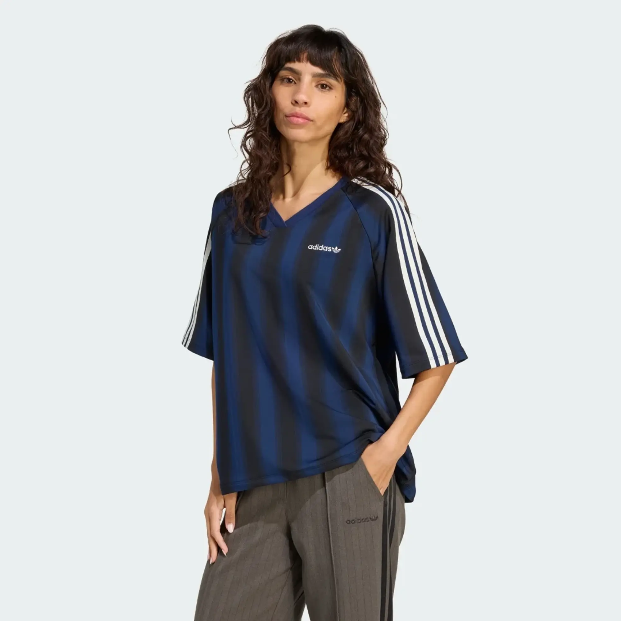 adidas Loose Linear T-Shirt