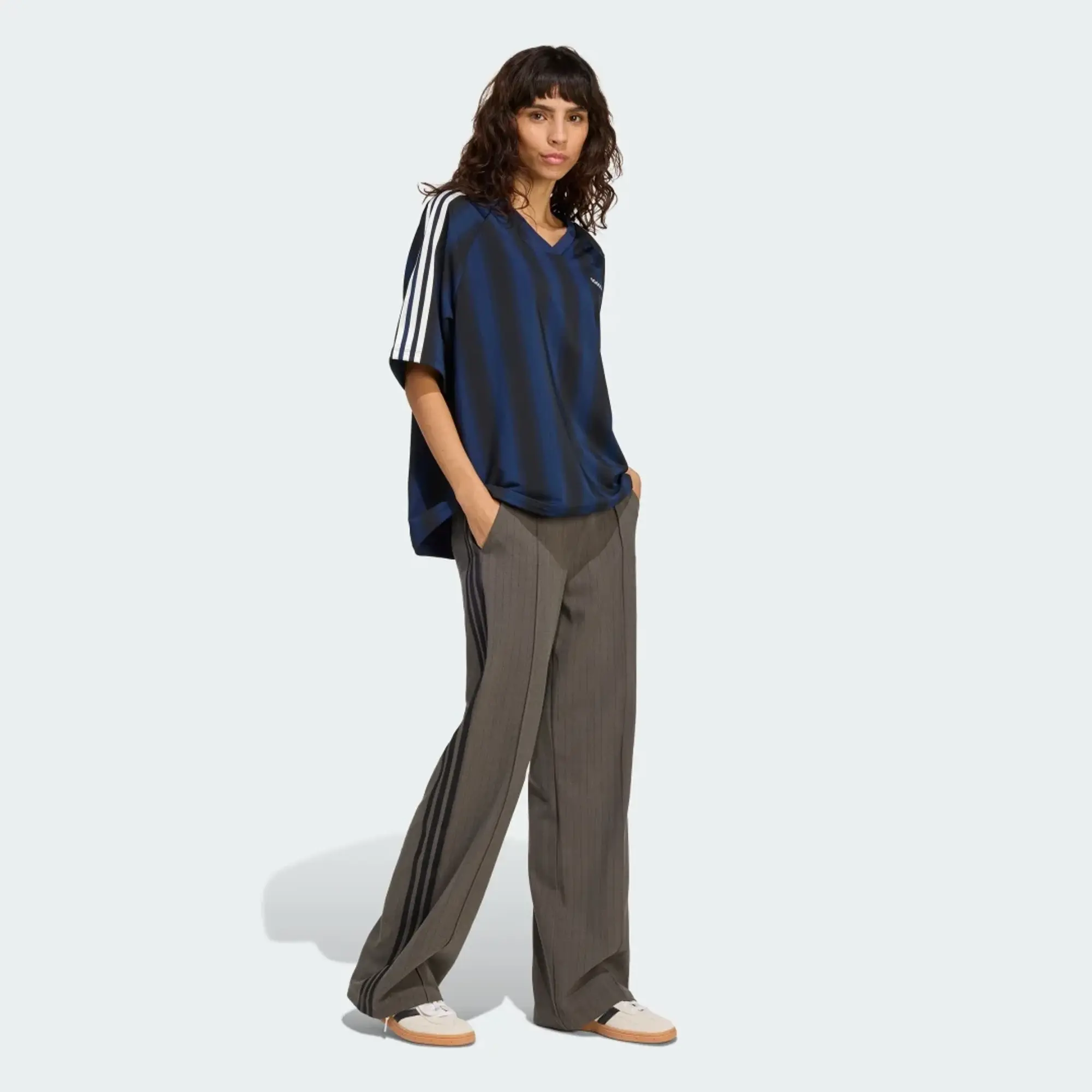 adidas Loose Linear T-Shirt