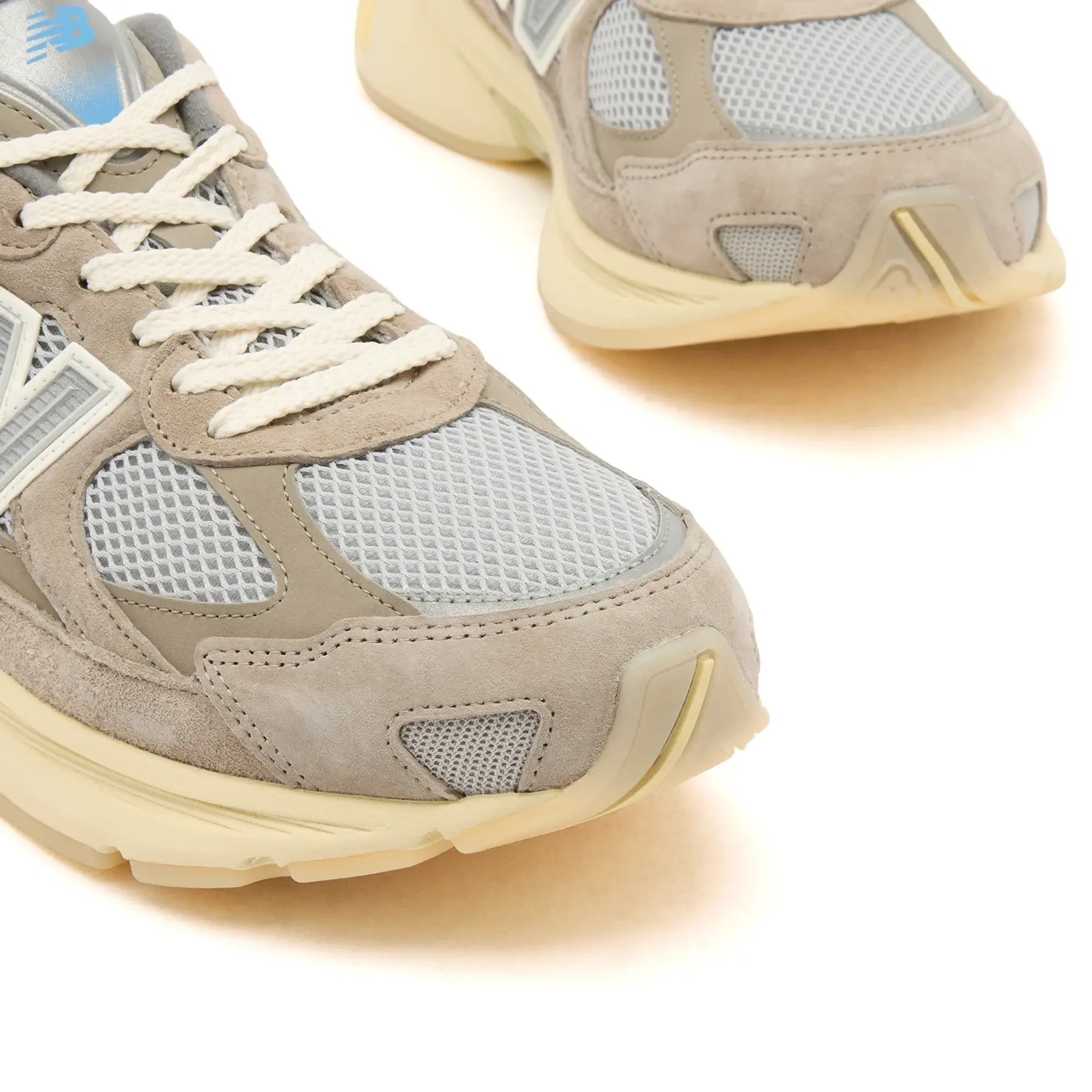 New Balance Unisex 2010 Grey Days in Brown/Grey/Beige Synthetic