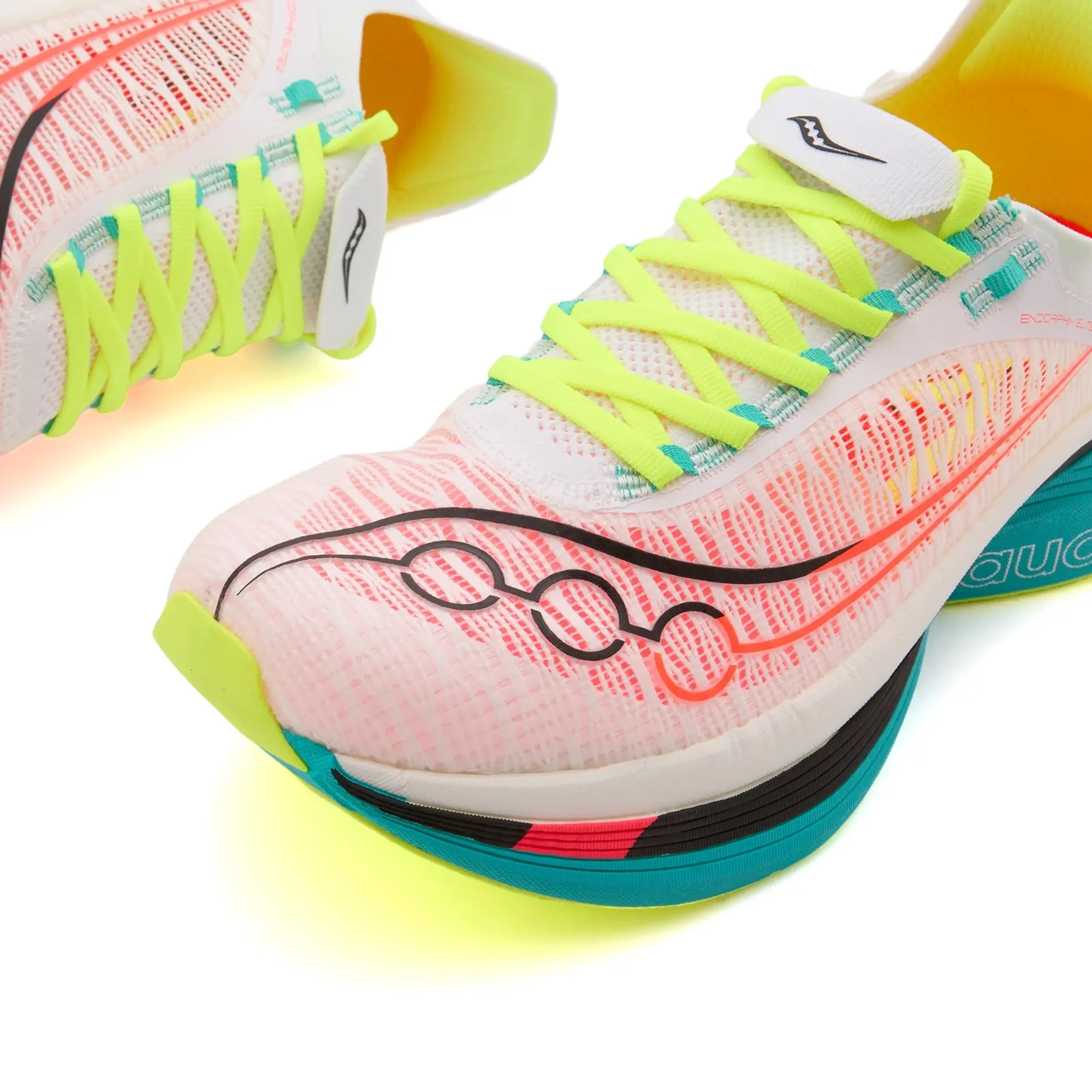 Saucony - Endorphin Elite 2 in White