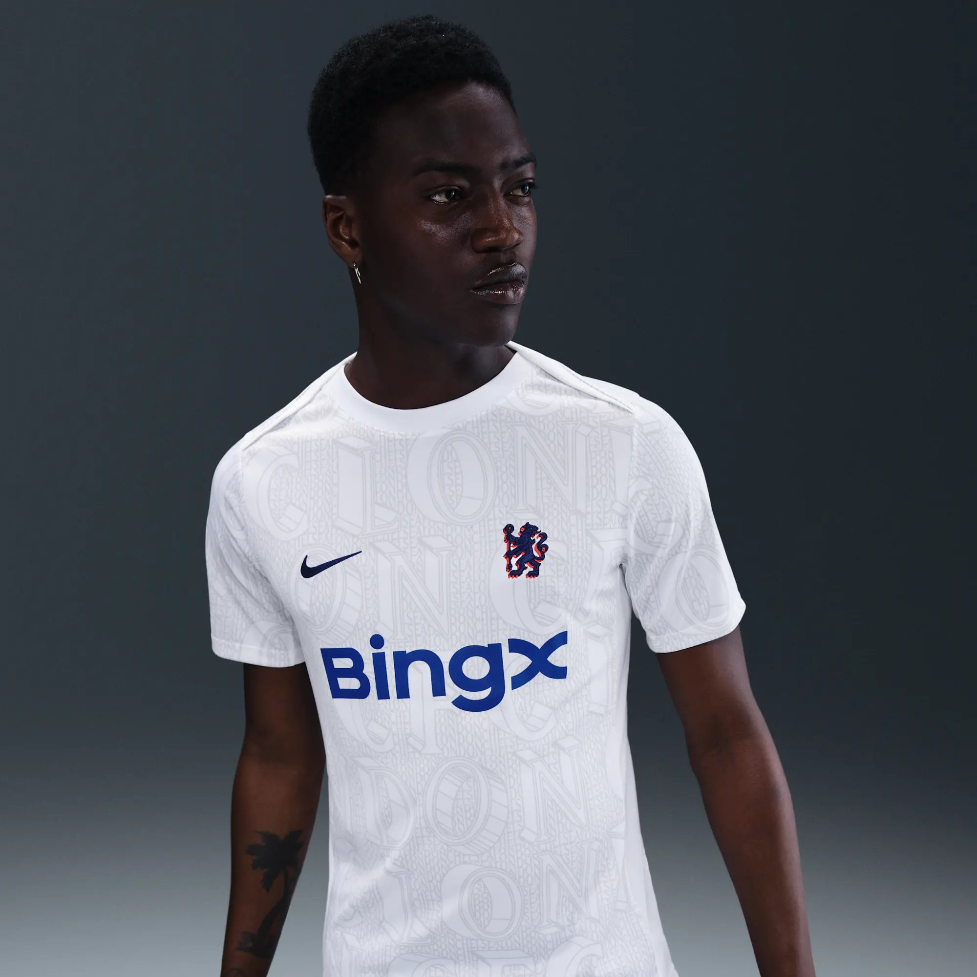 Chelsea F.C. Academy Pro Men's Nike Dri-FIT Football Pre-Match Top - White - Polyester