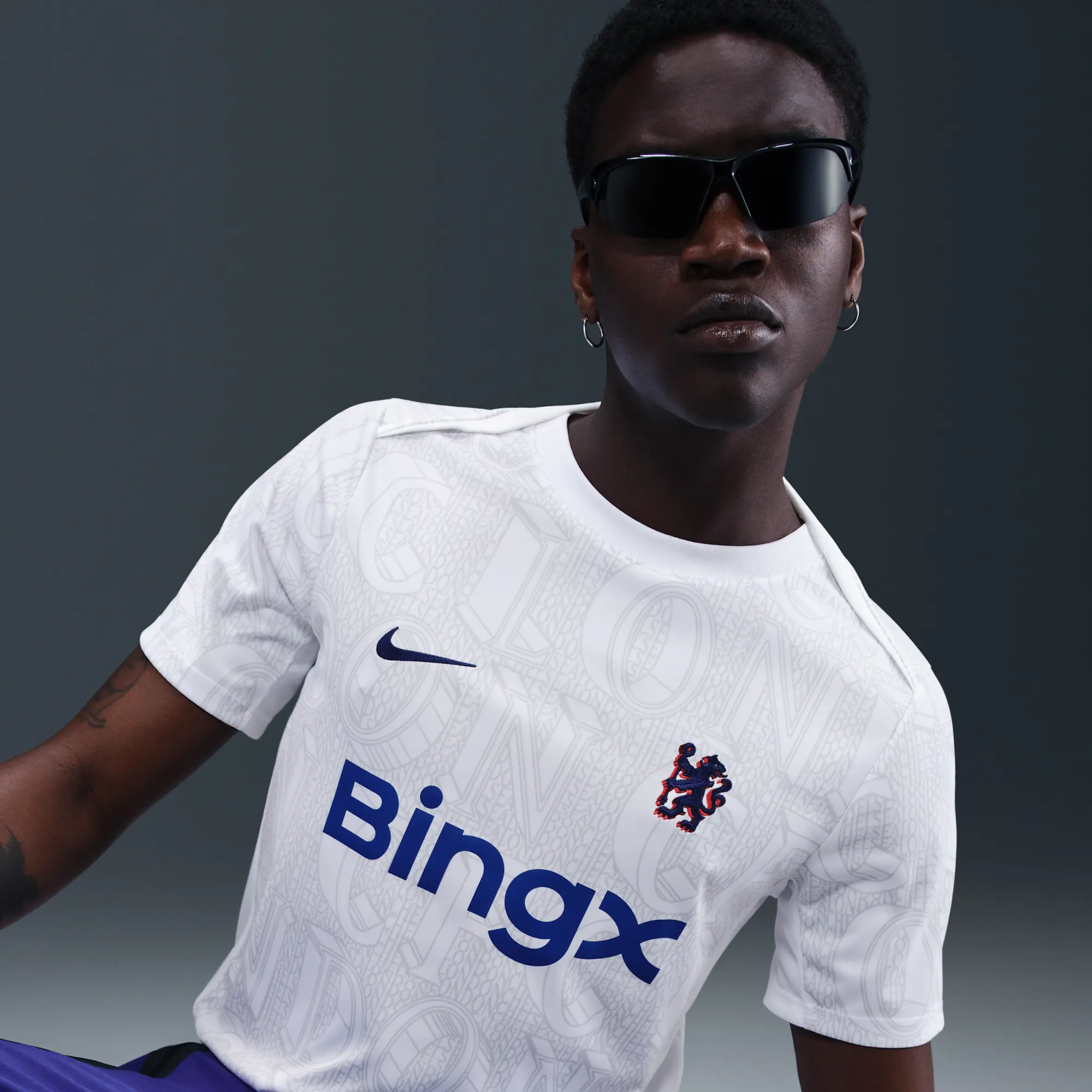 Chelsea F.C. Academy Pro Men's Nike Dri-FIT Football Pre-Match Top - White - Polyester
