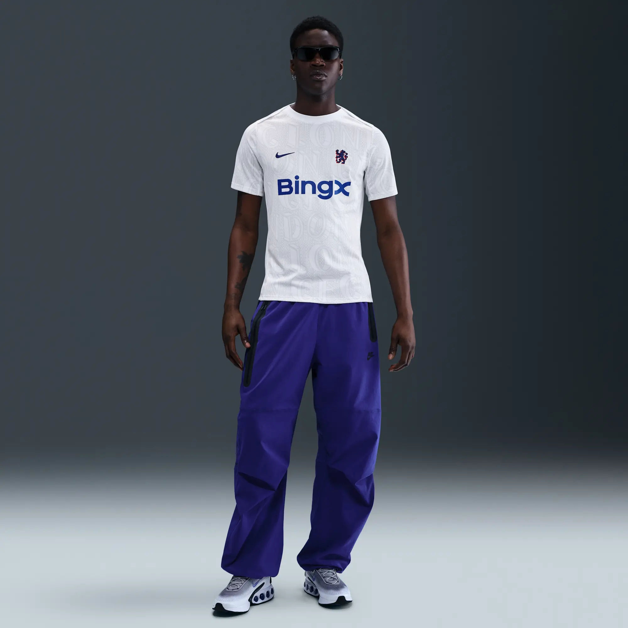 Chelsea F.C. Academy Pro Men's Nike Dri-FIT Football Pre-Match Top - White - Polyester